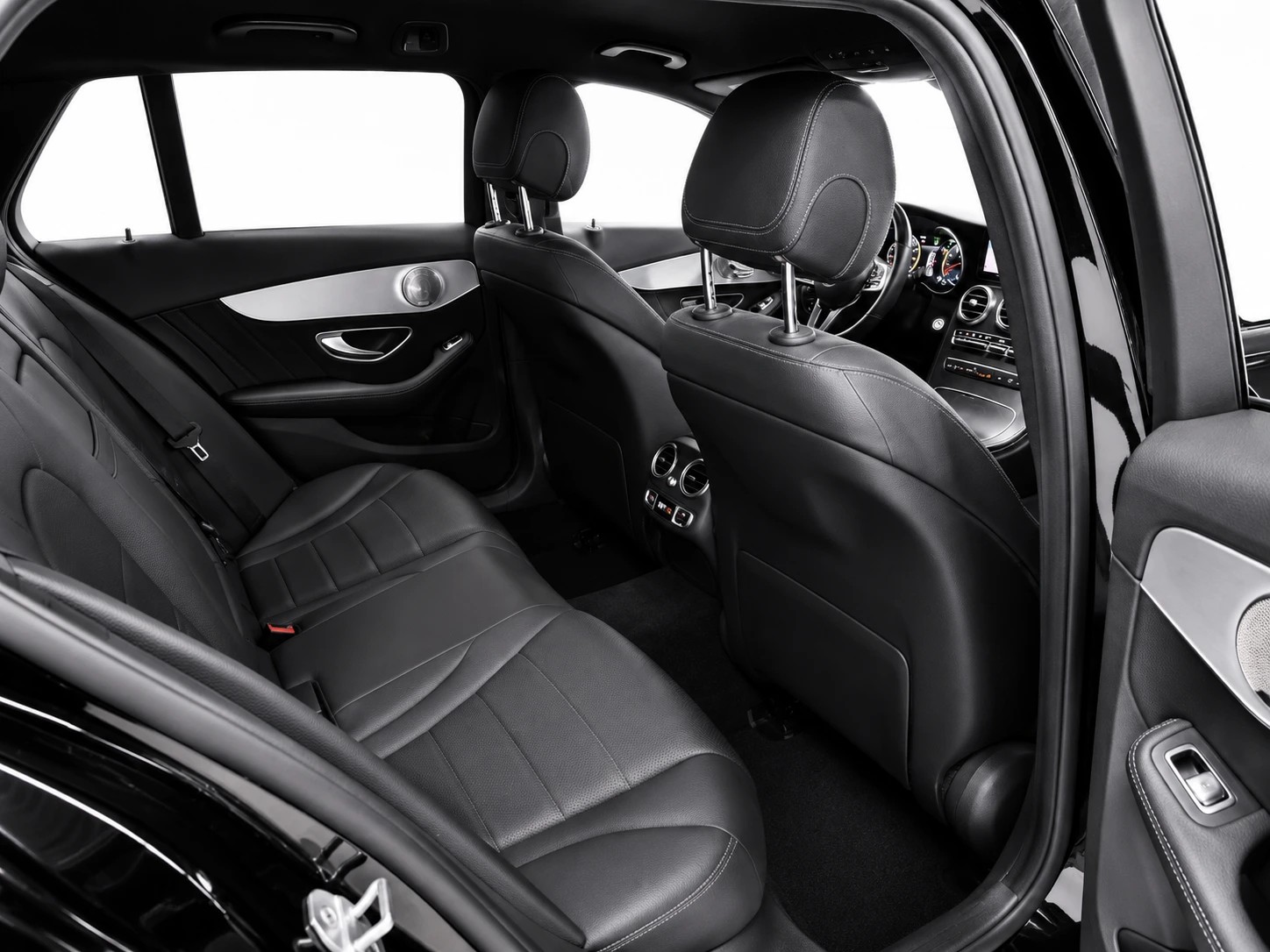 MERCEDES-BENZ C 200 AMG Line 4matic Kombi CH FAHRZEUG-image-10
