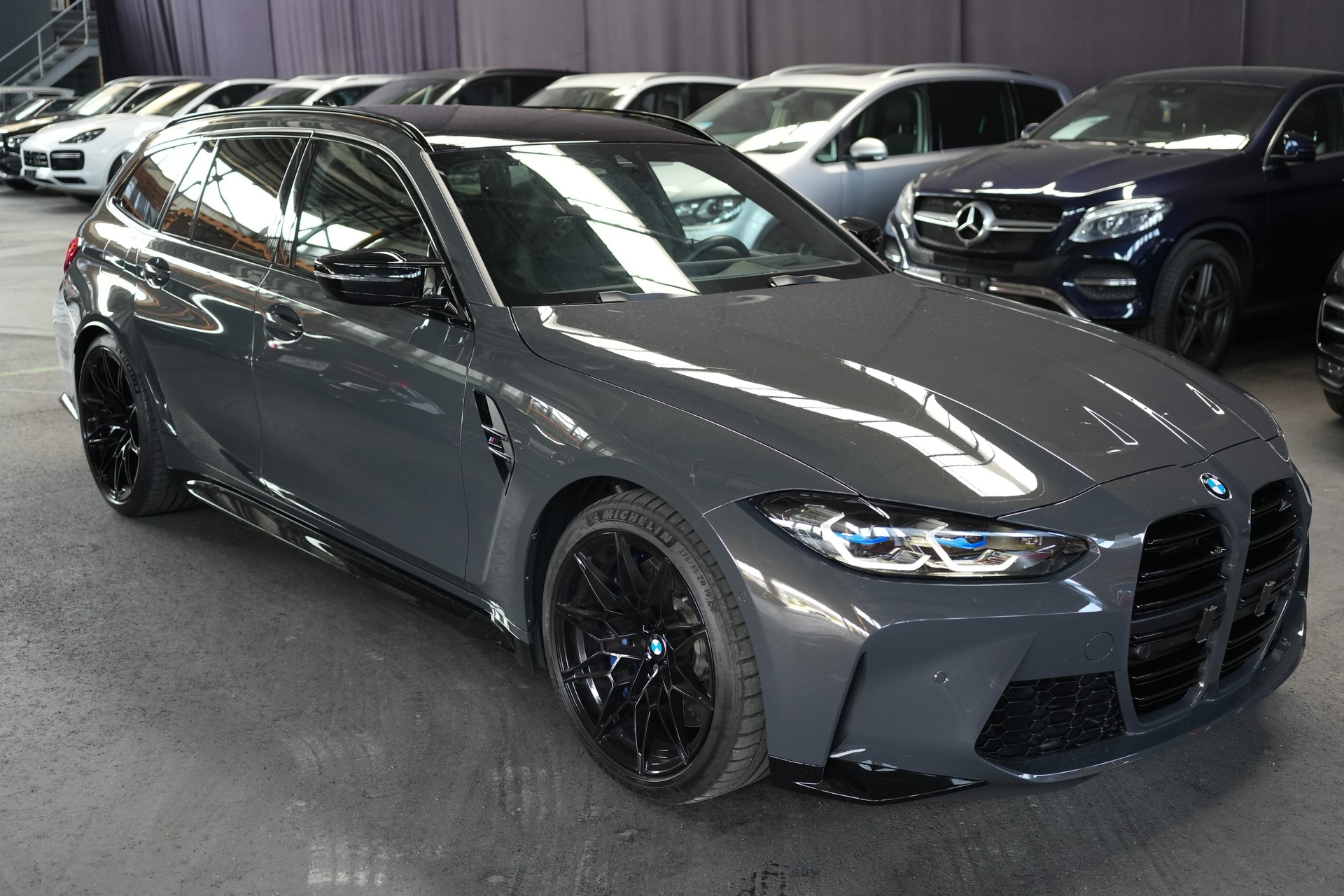BMW M3 Touring xDrive Competition M-image-6