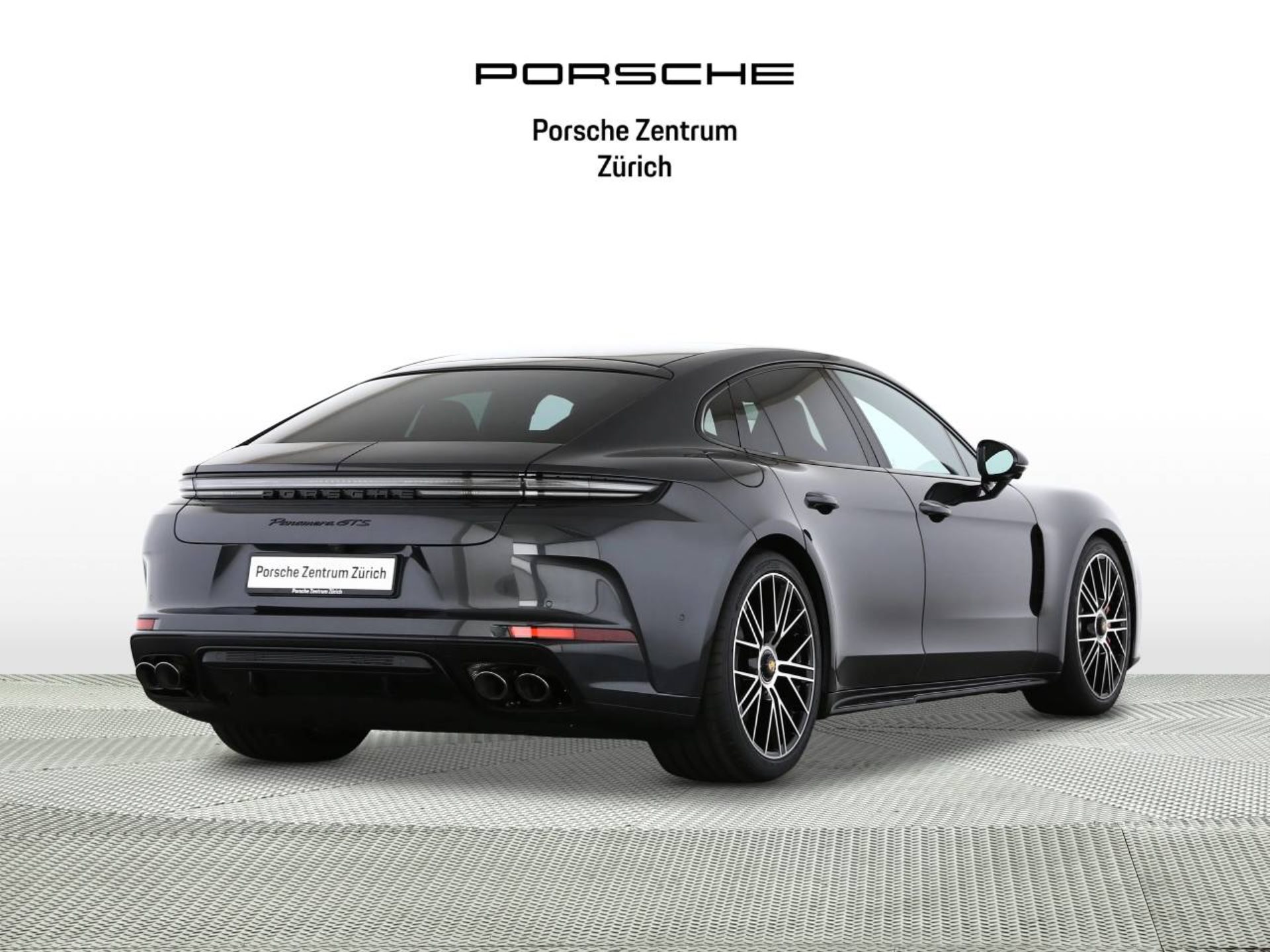 PORSCHE Panamera GTS-image-2