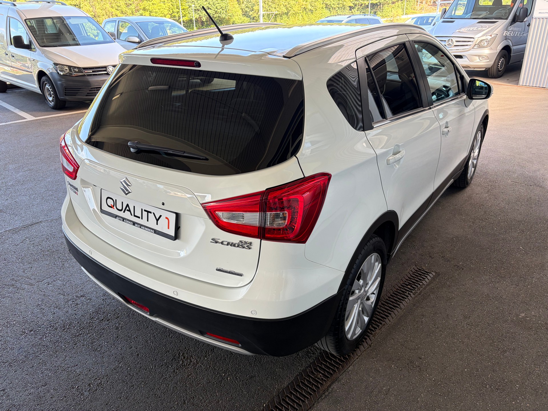 SUZUKI SX4 S-Cross 1.4 16V Tradizio 4WD Automatic-image-3