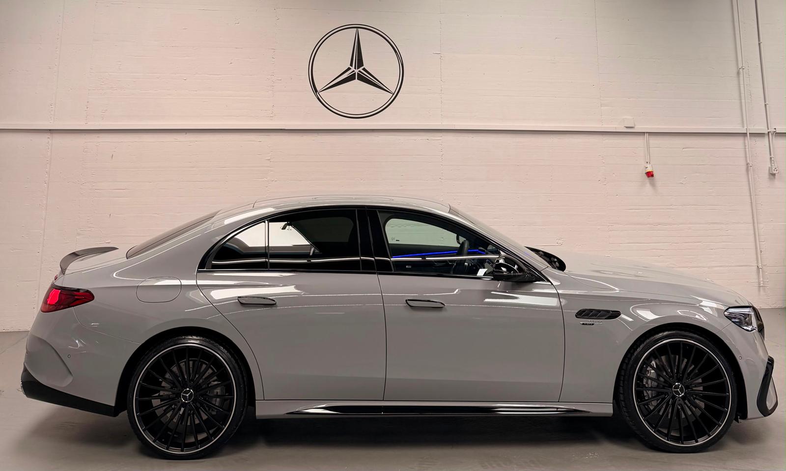 MERCEDES-BENZ E 53 AMG Hybrid Limited Grey&Black Performance 4Matic+ 9G-Tronic 4Jahre Werksgarantie&Gratisservice-image-4