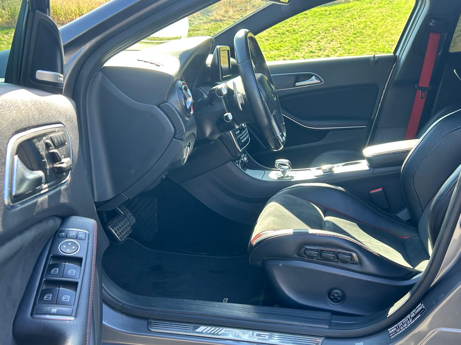 MERCEDES-BENZ A 45 AMG 4Matic Speedshift 7G-DCT-image-8