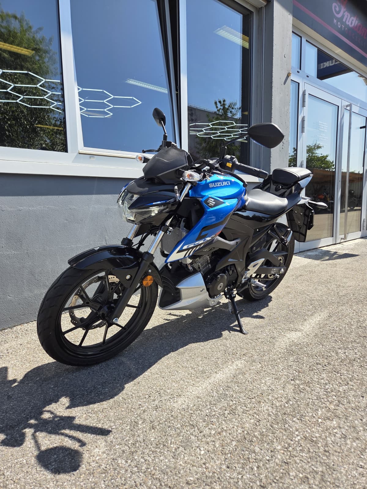 SUZUKI GSX-S 125-image-3