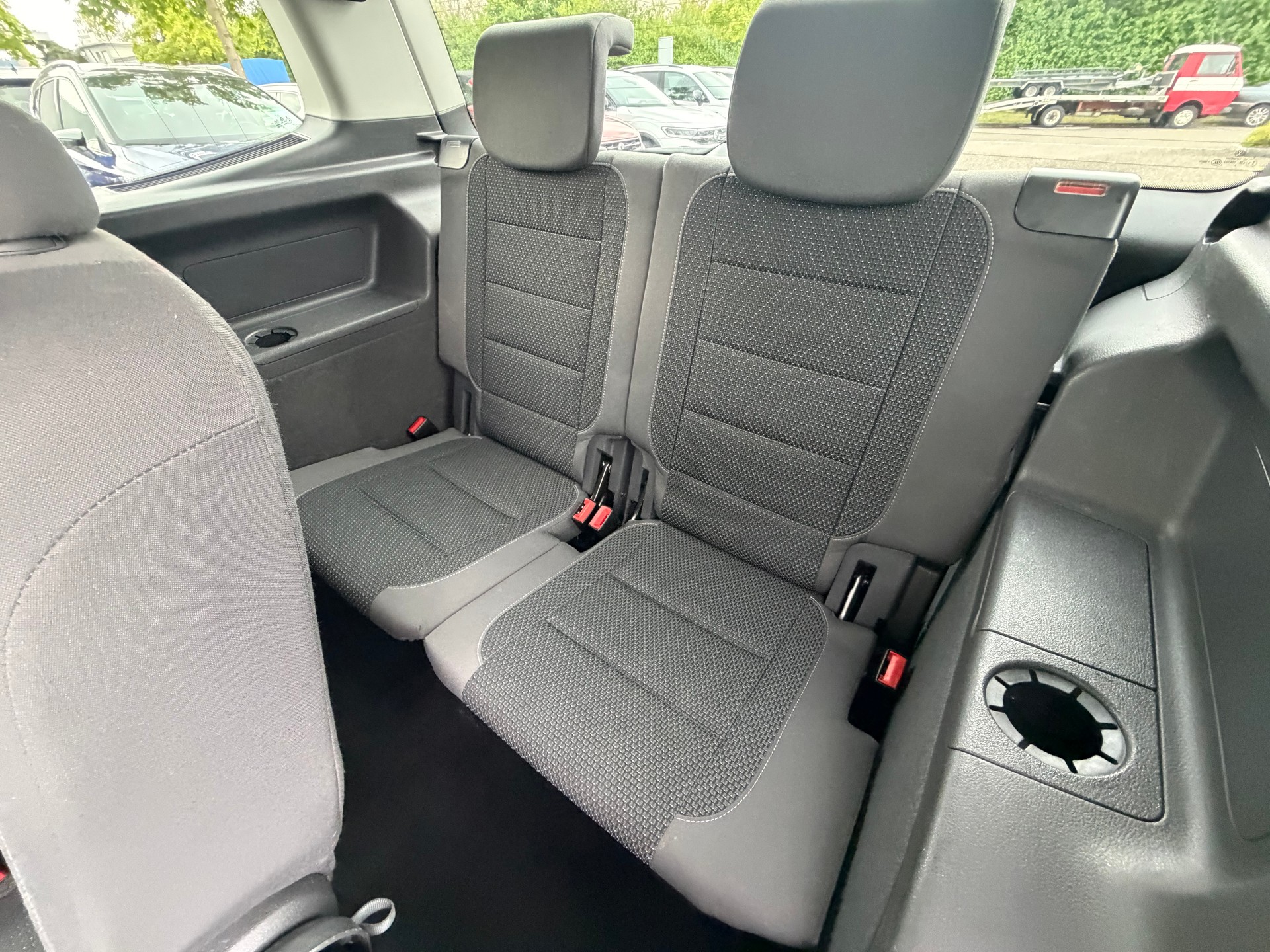 VW Touran 2.0 TDI Comfortline **7-plätzer**MFK 24.07.2026**-image-11