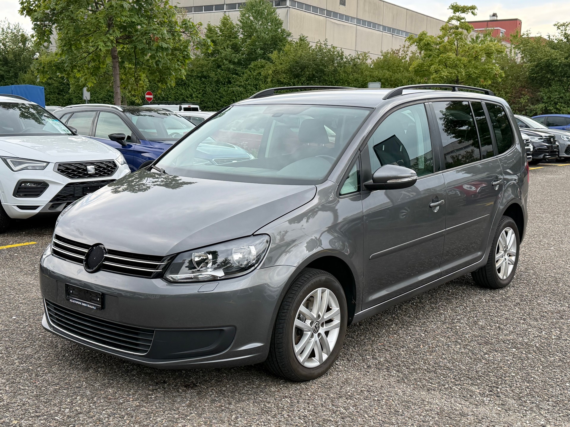 VW Touran 2.0 TDI Comfortline **7-plätzer**MFK 24.07.2026**-image-0
