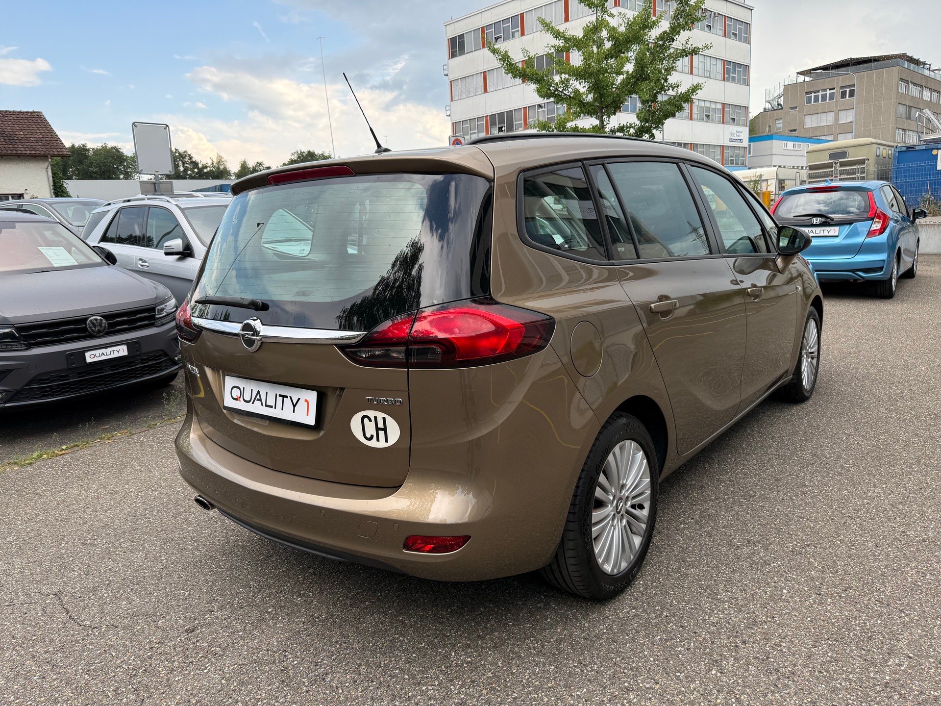 OPEL Zafira Tourer 1.6i 16V Turbo Sport-image-5