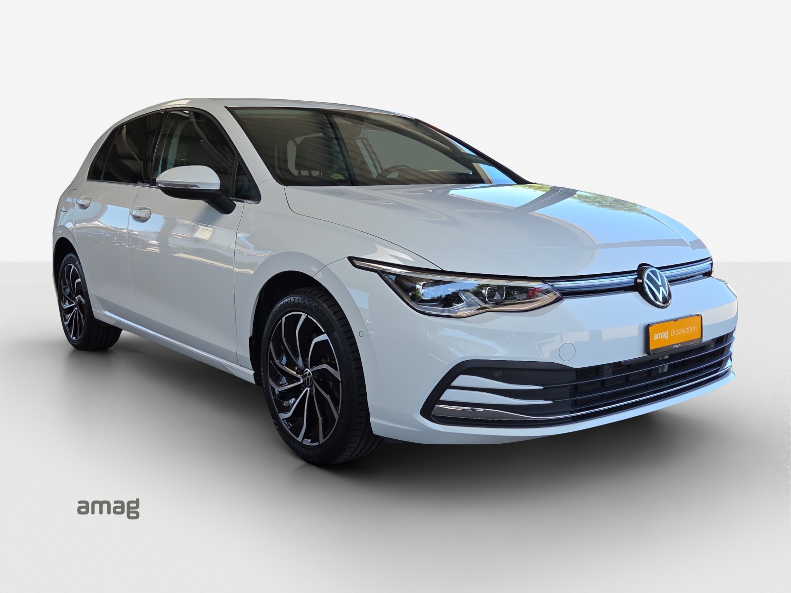 VW Golf 1.4 TSI PHEV Selection-image-5