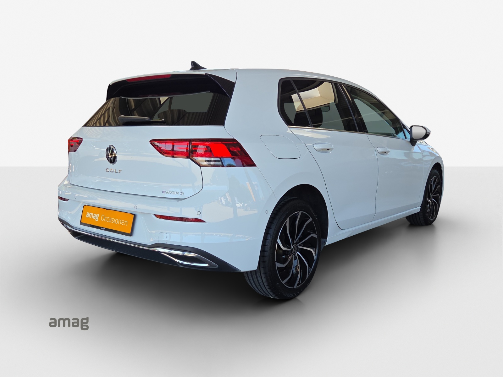 VW Golf 1.4 TSI PHEV Selection-image-4