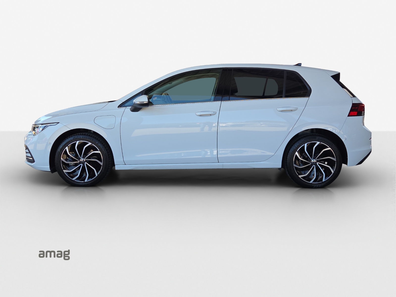 VW Golf 1.4 TSI PHEV Selection-image-1