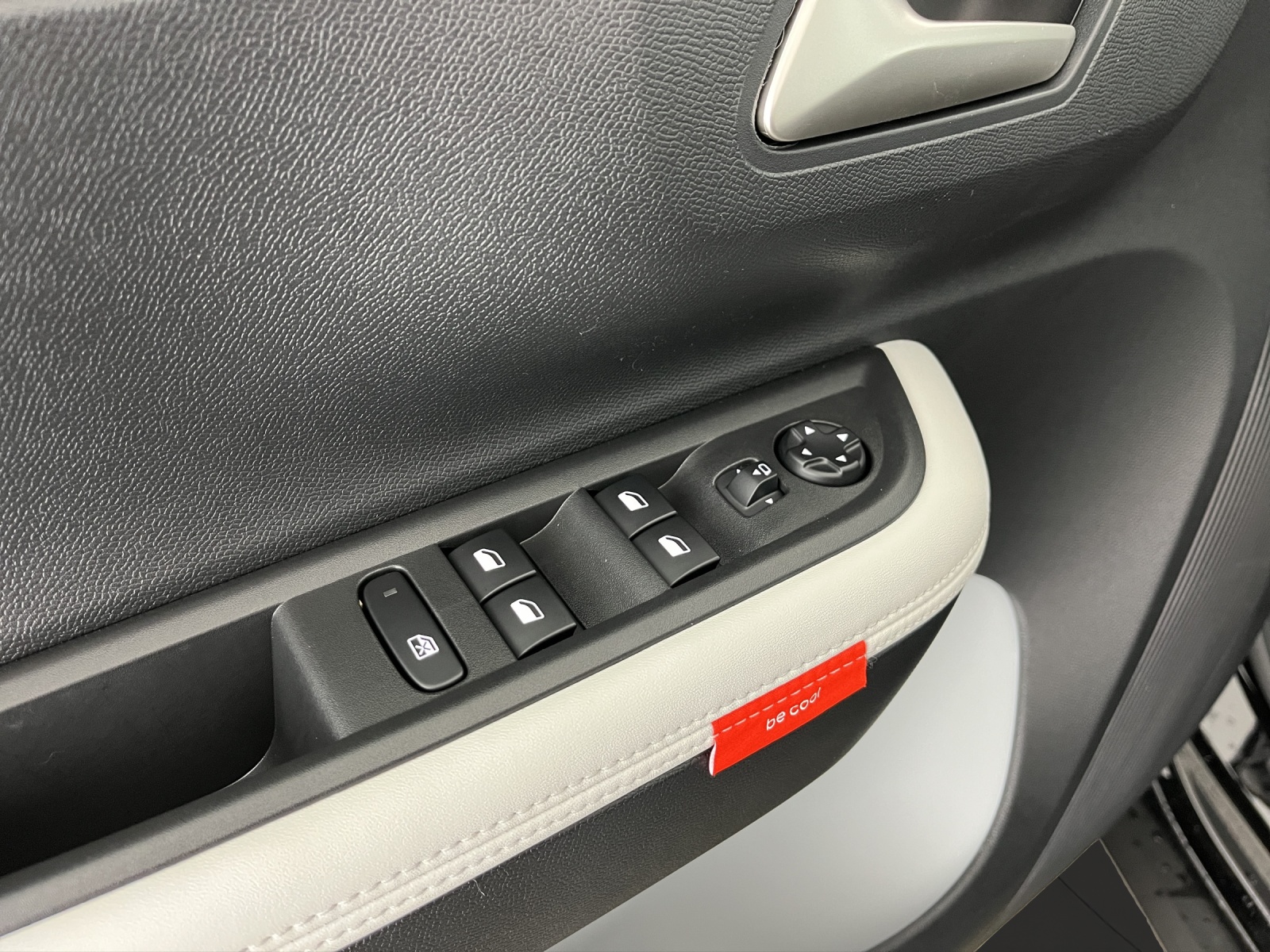 CITROEN C3 1.2 Hybrid Max-image-12