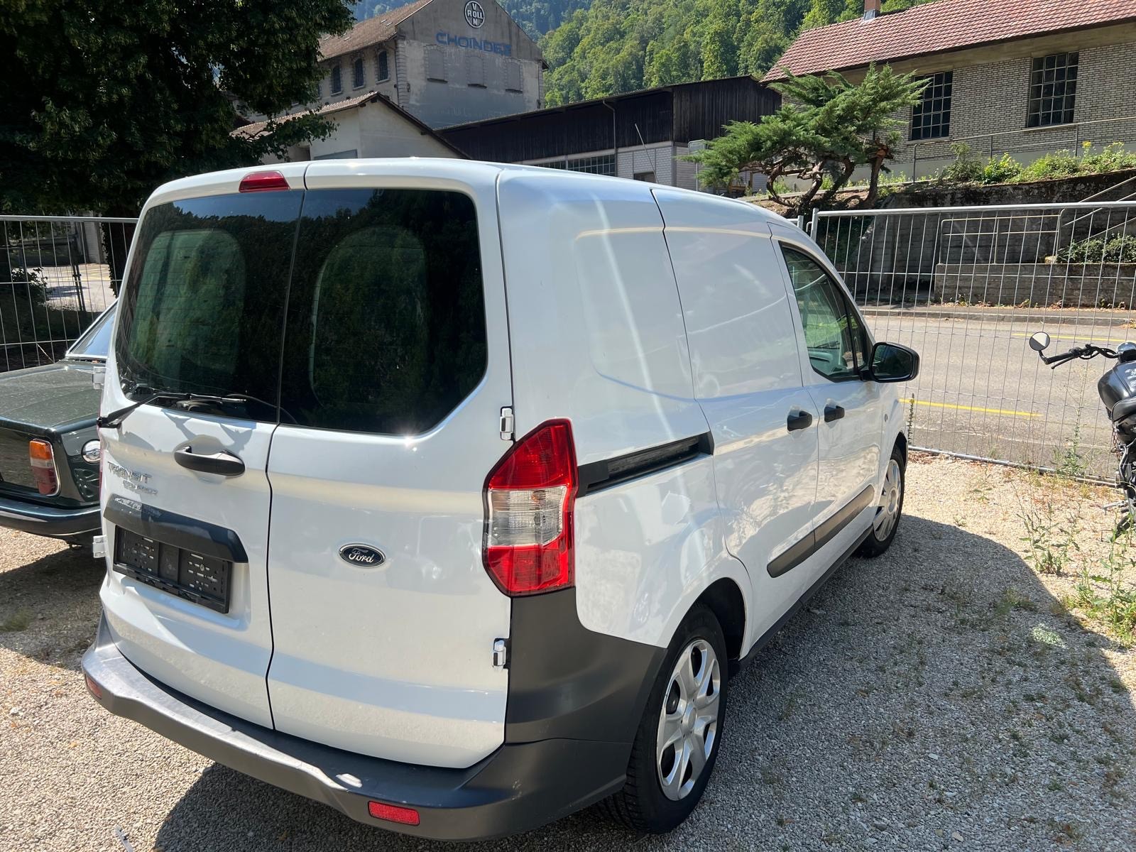 FORD Transit Courier Van 1.0 EcoBoost Trend-image-3