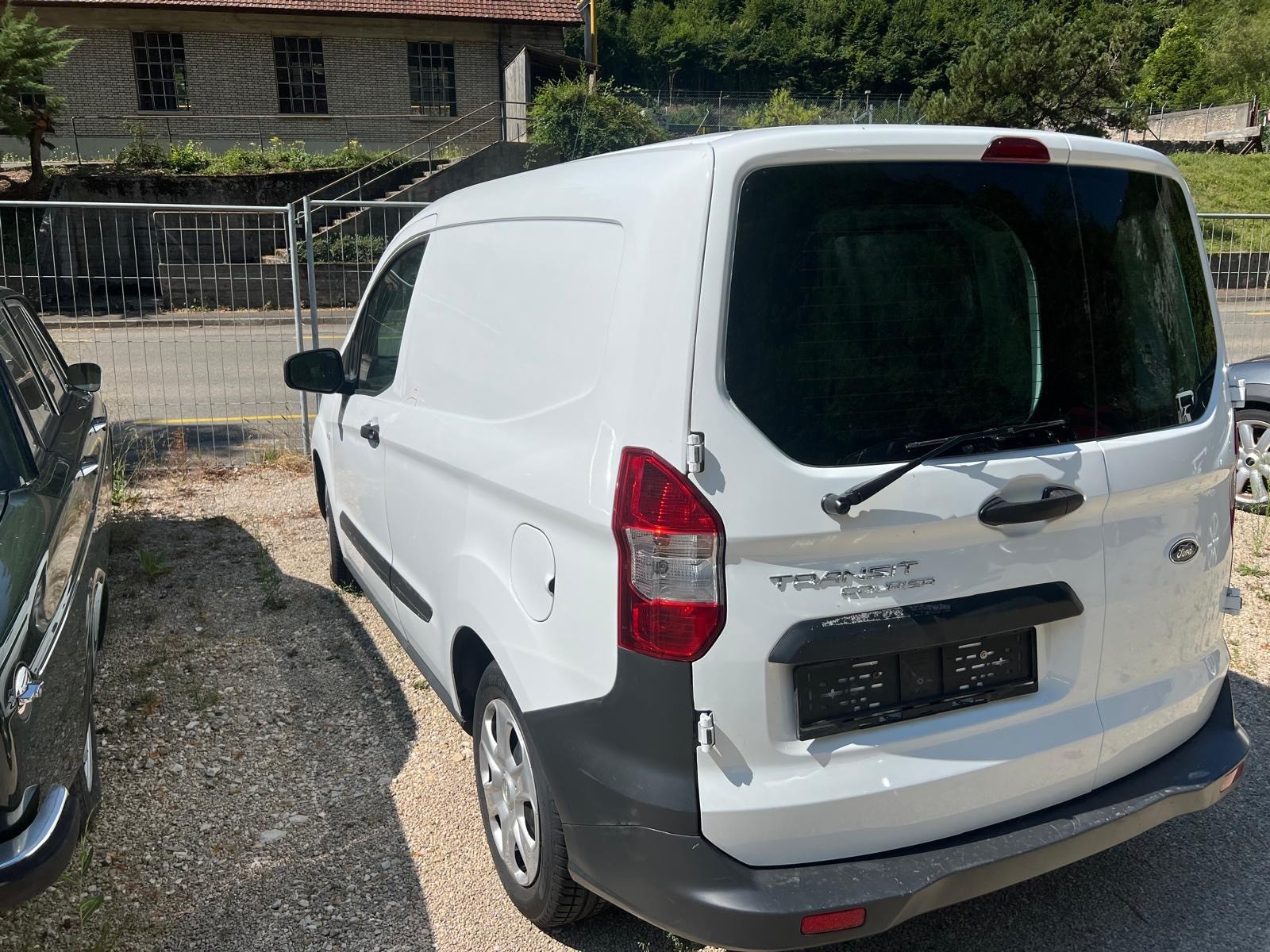 FORD Transit Courier Van 1.0 EcoBoost Trend-image-2