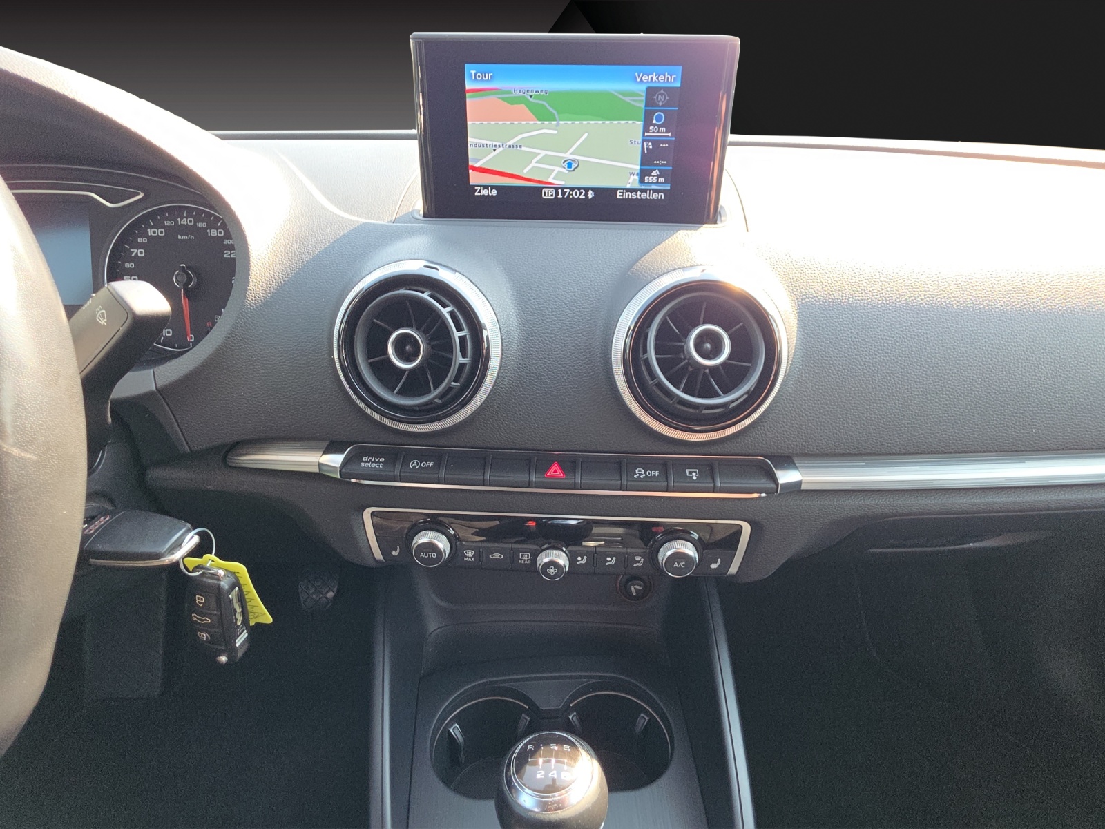 AUDI A3 Limousine 2.0 TDI Ambition-image-10