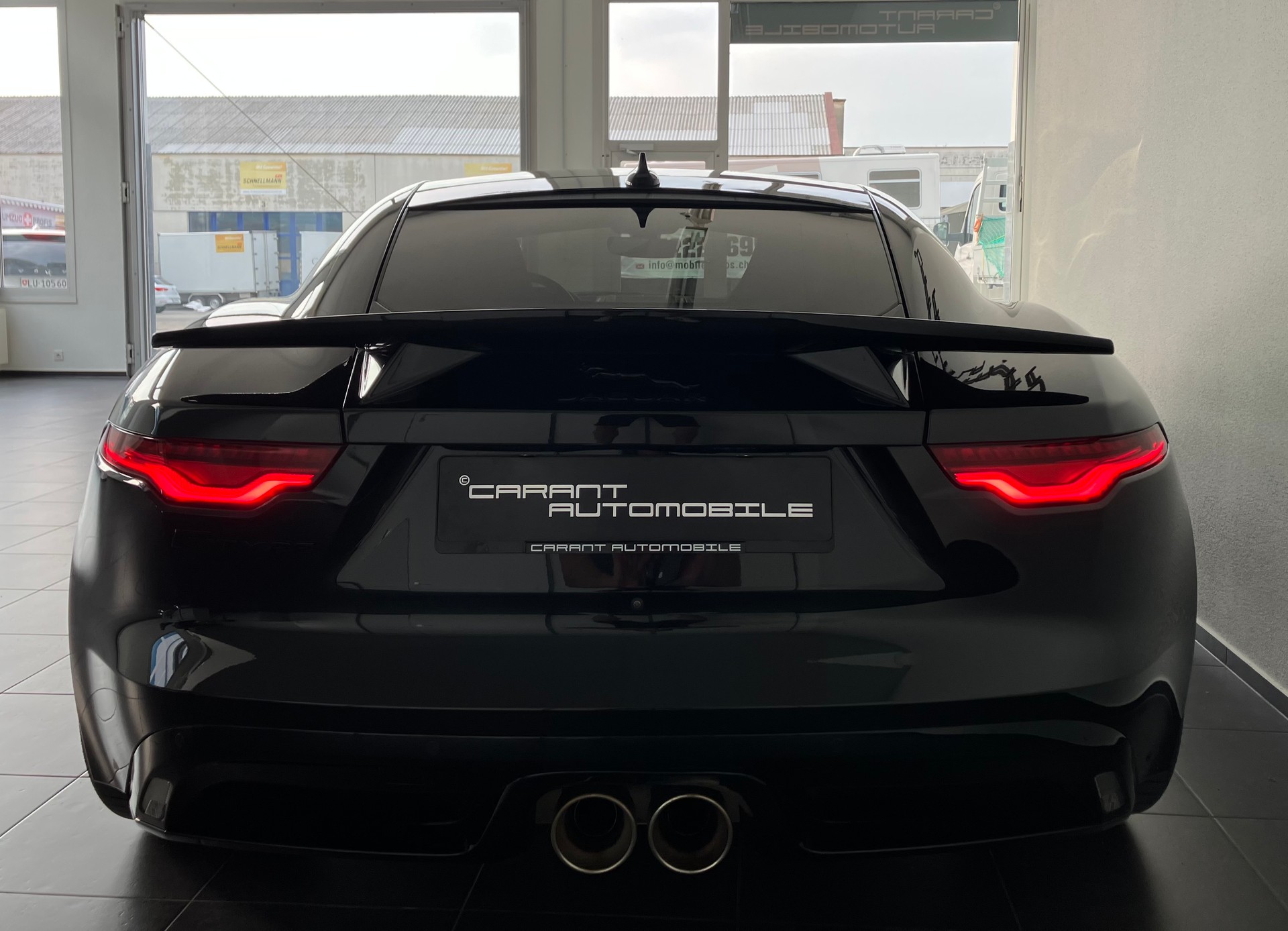 JAGUAR F-Type Coupé 2.0 I4 R-Dynamic Automatik-image-8
