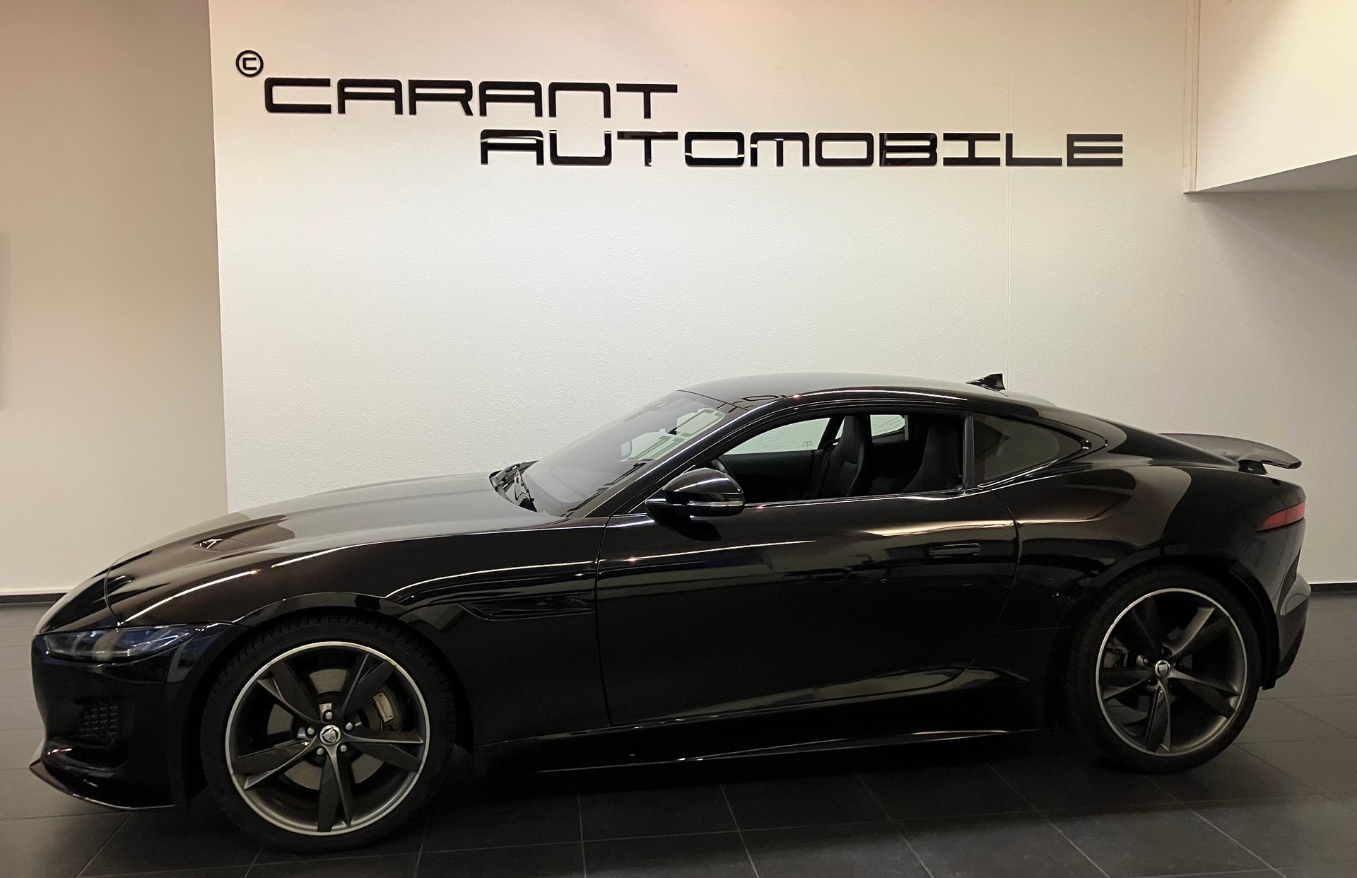 JAGUAR F-Type Coupé 2.0 I4 R-Dynamic Automatik-image-5