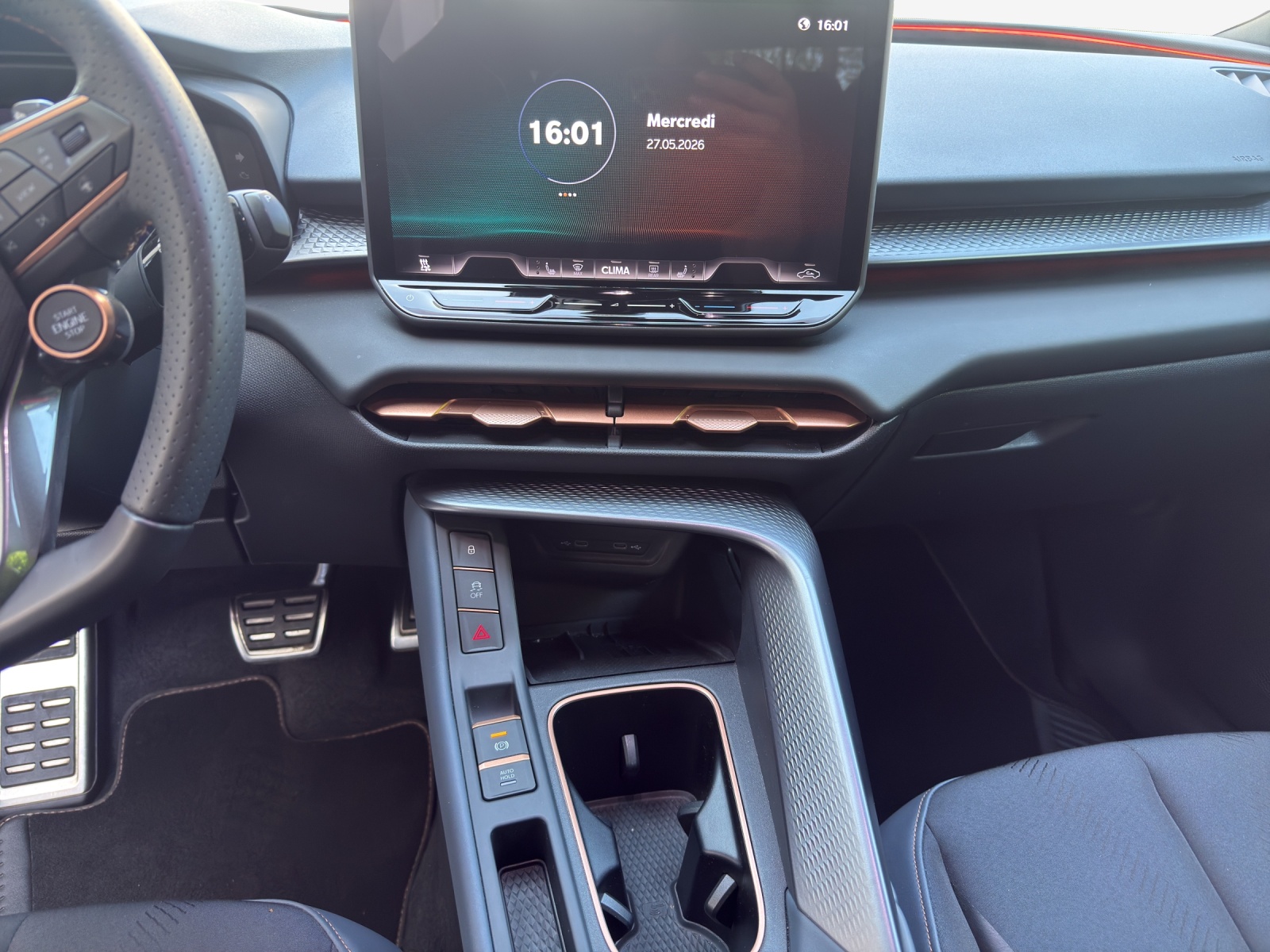 CUPRA Terramar 1.5 eHybrid DSG VZ-image-11
