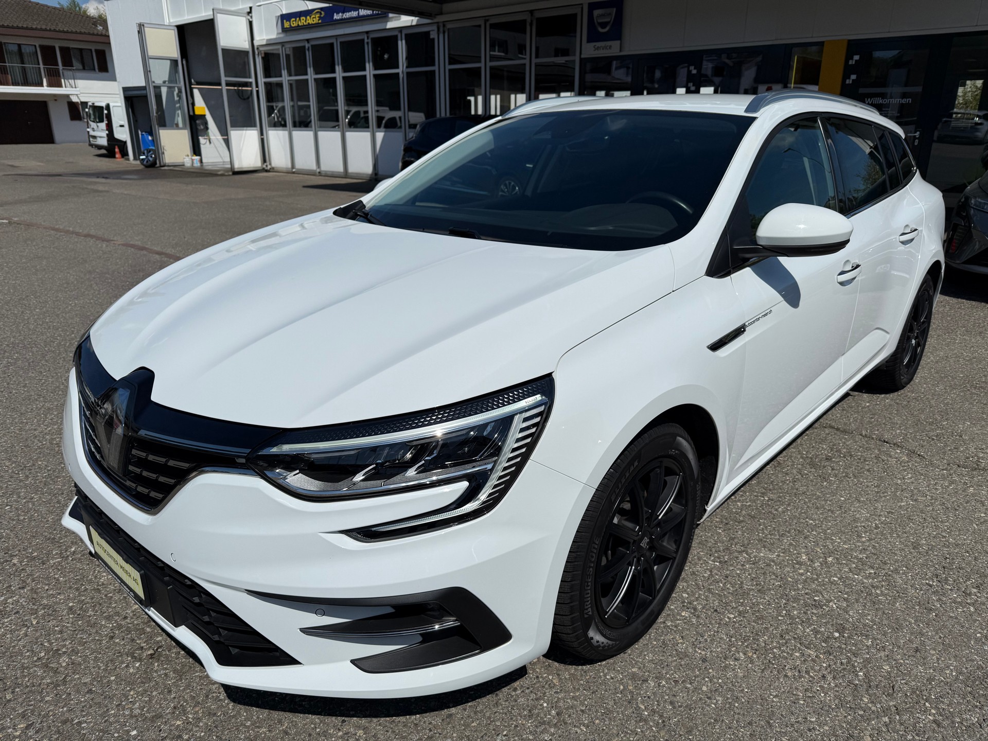 RENAULT Mégane Grandtour 1.3 16V Turbo Techno EDC-showroom-element-1
