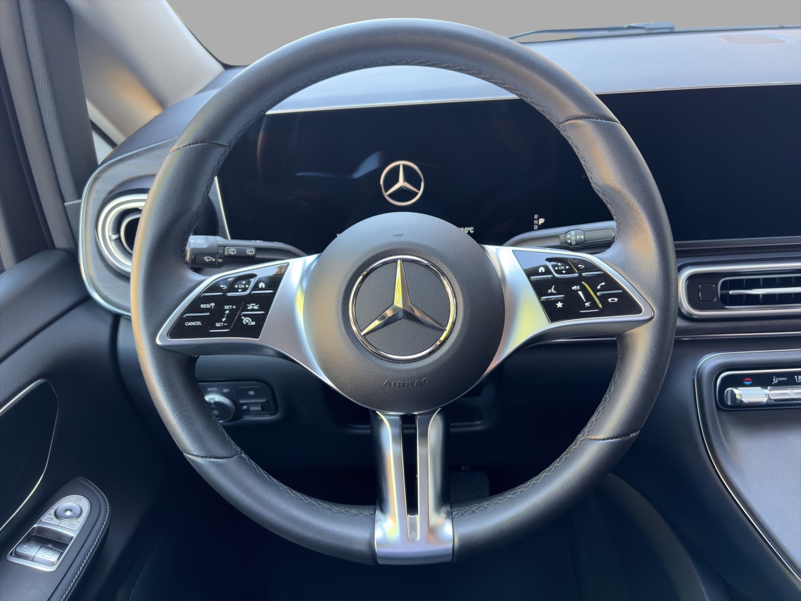 MERCEDES-BENZ V 250 d lang Avantgarde 4Matic G-Tronic-image-8