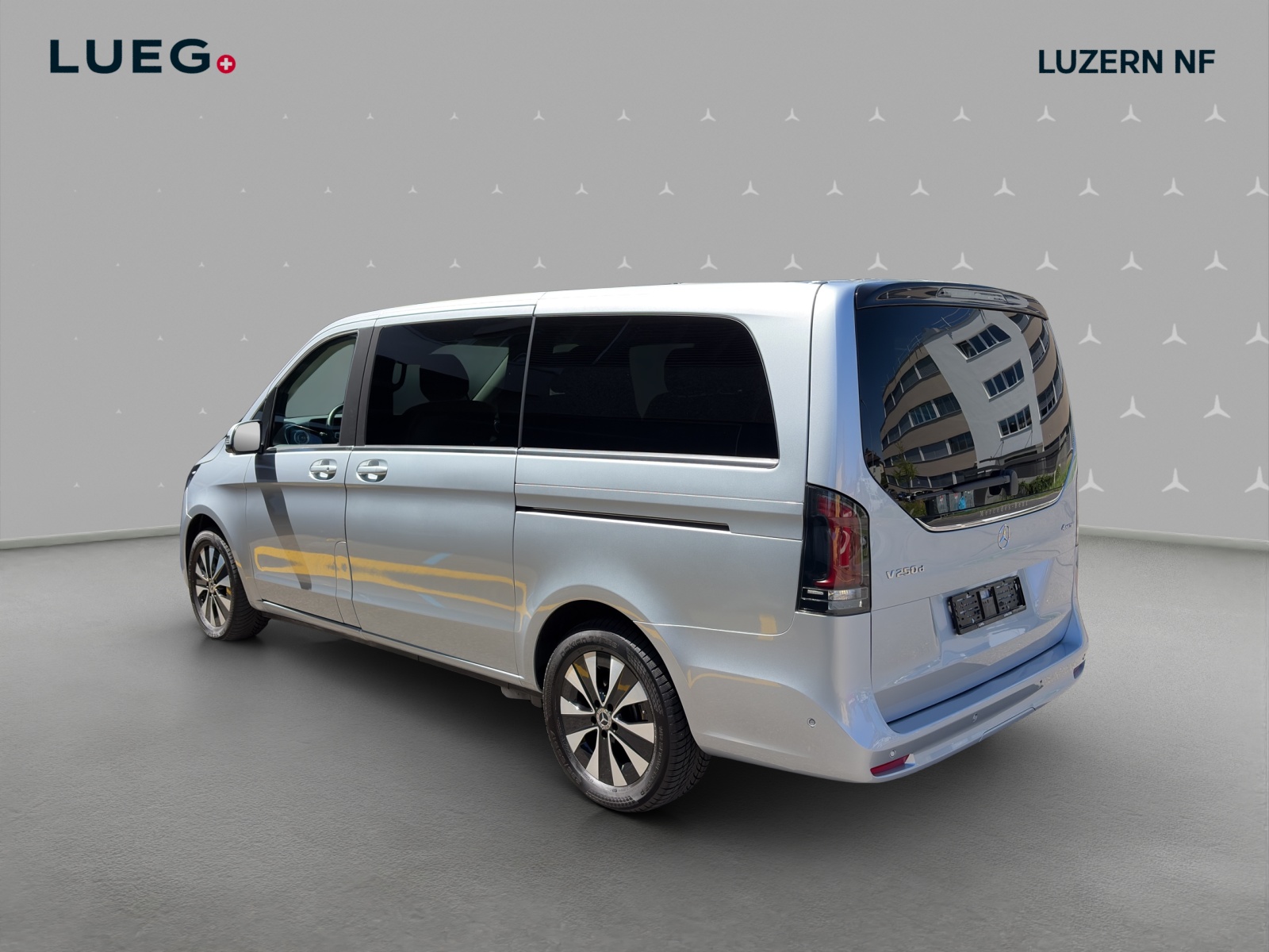 MERCEDES-BENZ V 250 d lang Avantgarde 4Matic G-Tronic-image-2