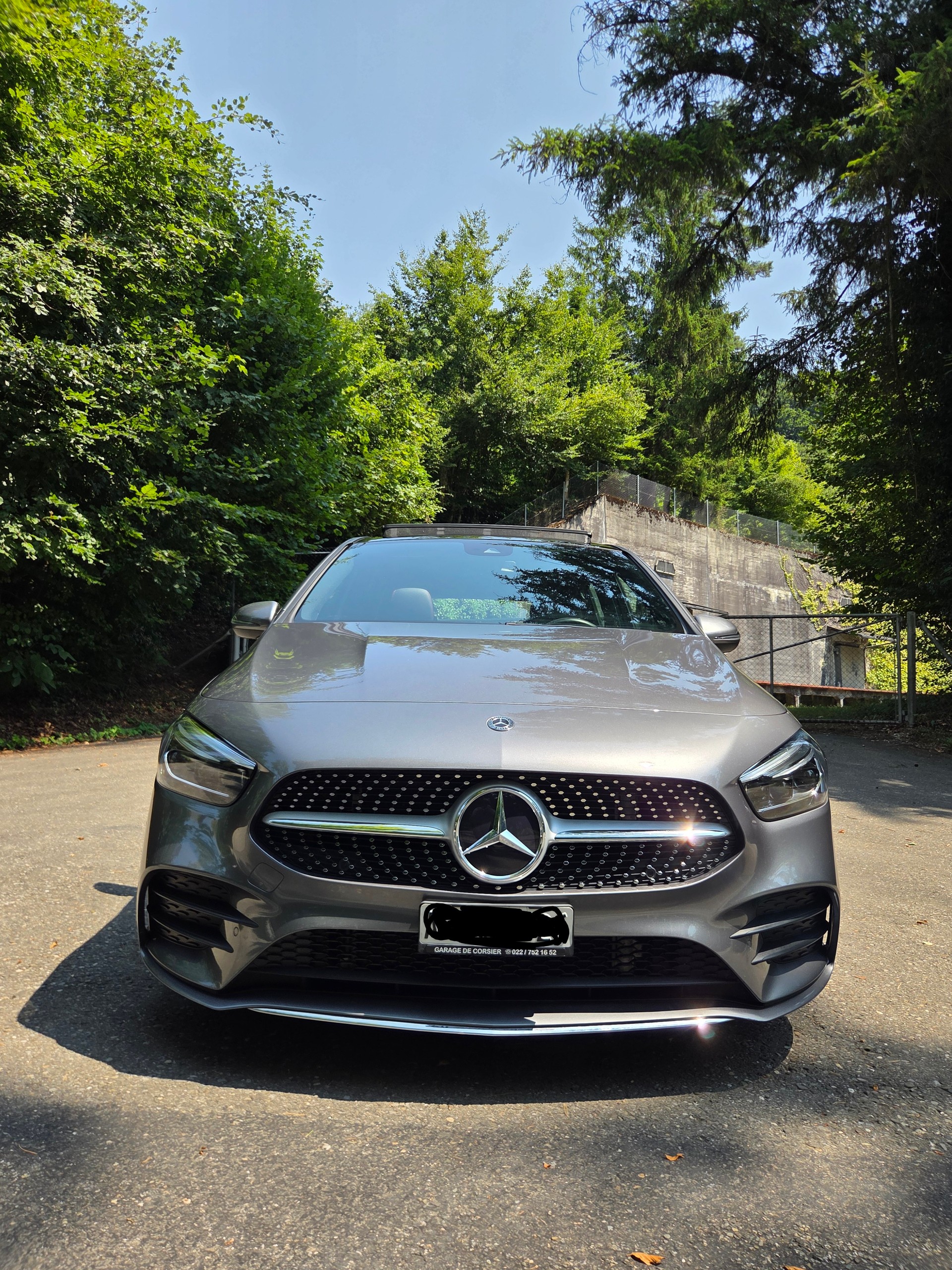 MERCEDES-BENZ B 200 AMG Line-image-2