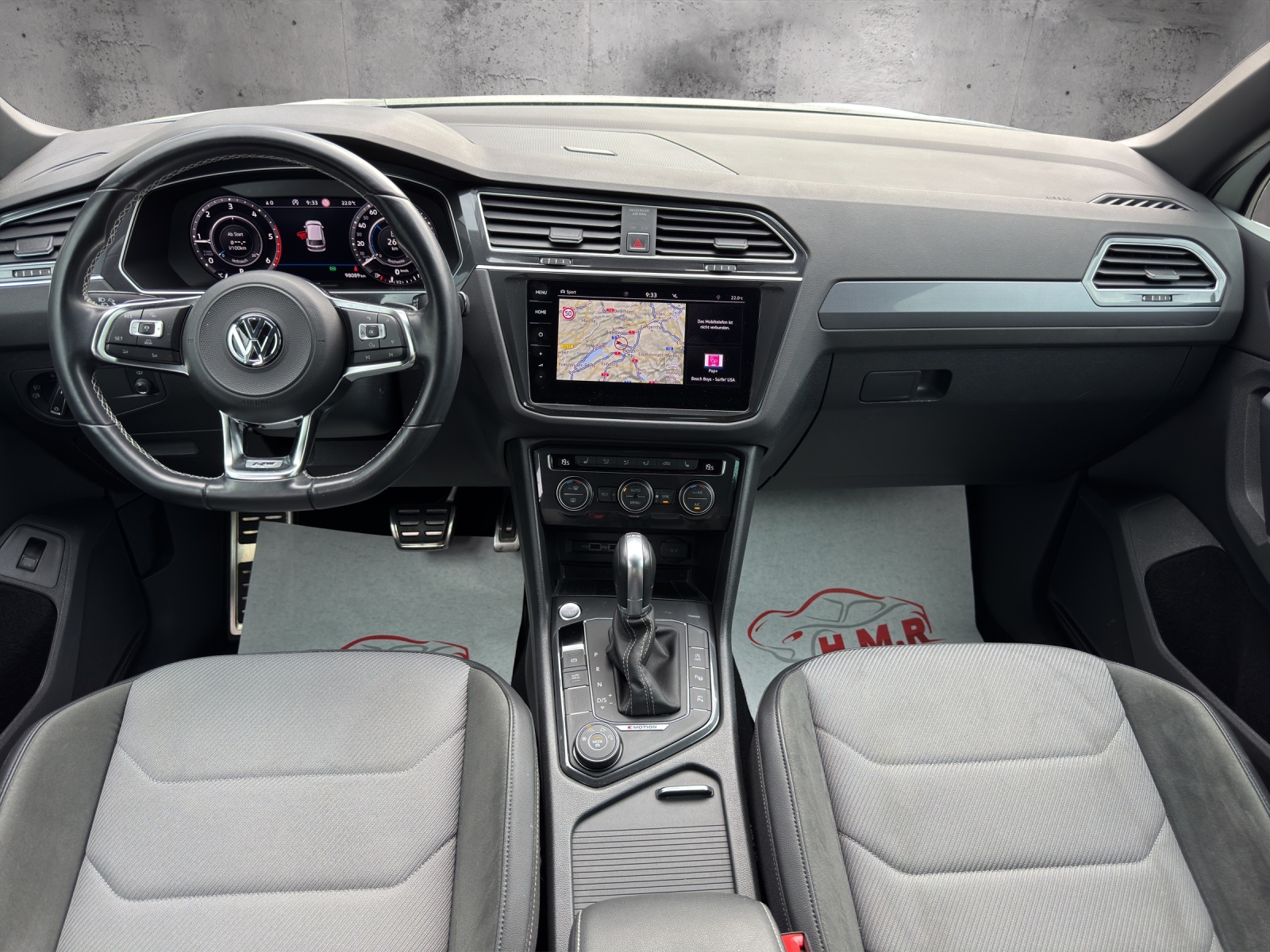 VW Tiguan 2.0 TDI R-Line 4Motion DSG-image-9