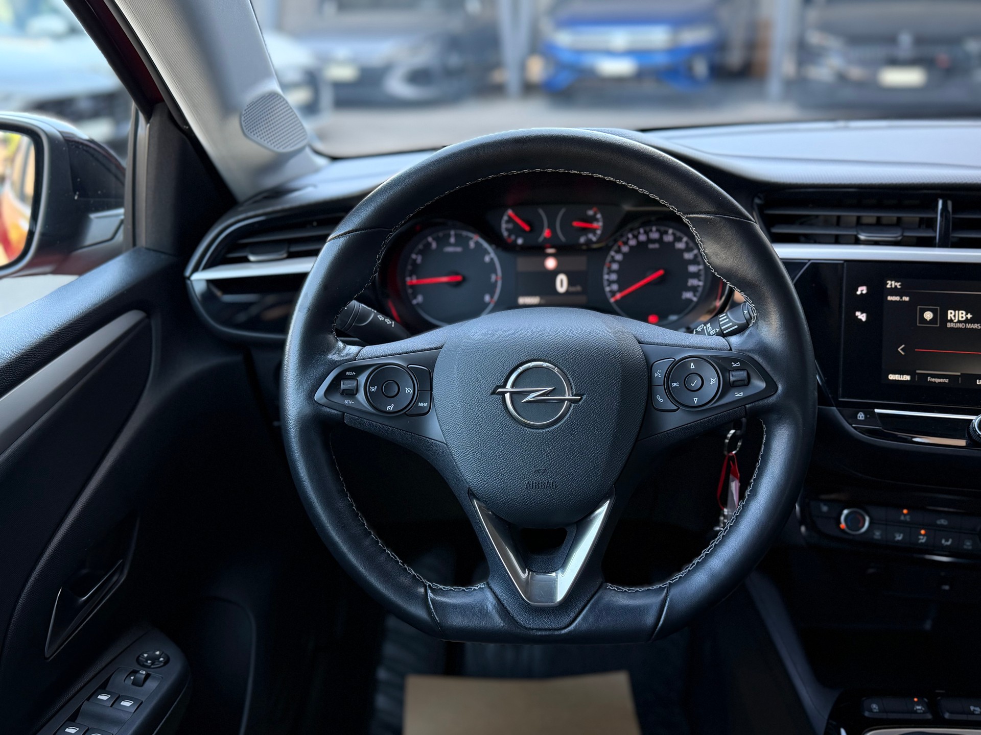 OPEL Corsa 1.2 TP Edition-image-15