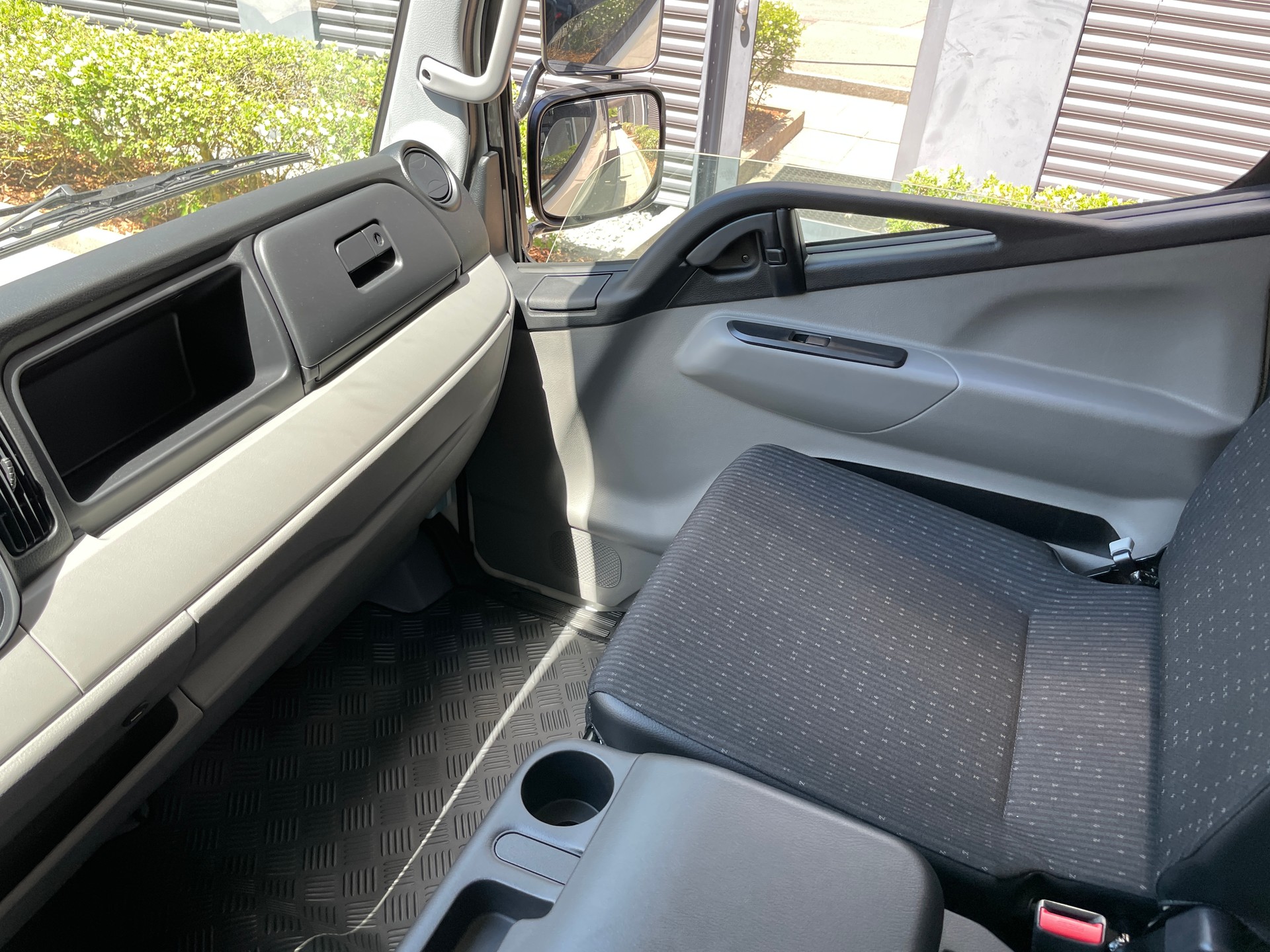 MITSUBISHI FUSO 3C15D Pritsche Doppelkabine-image-21