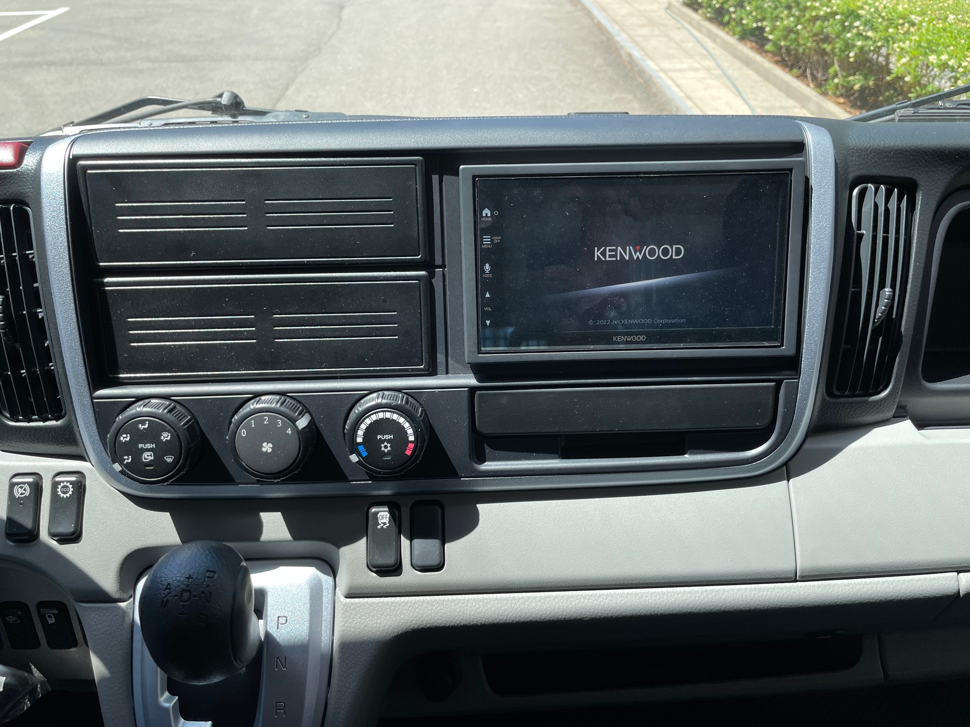 MITSUBISHI FUSO 3C15D Pritsche Doppelkabine-image-18