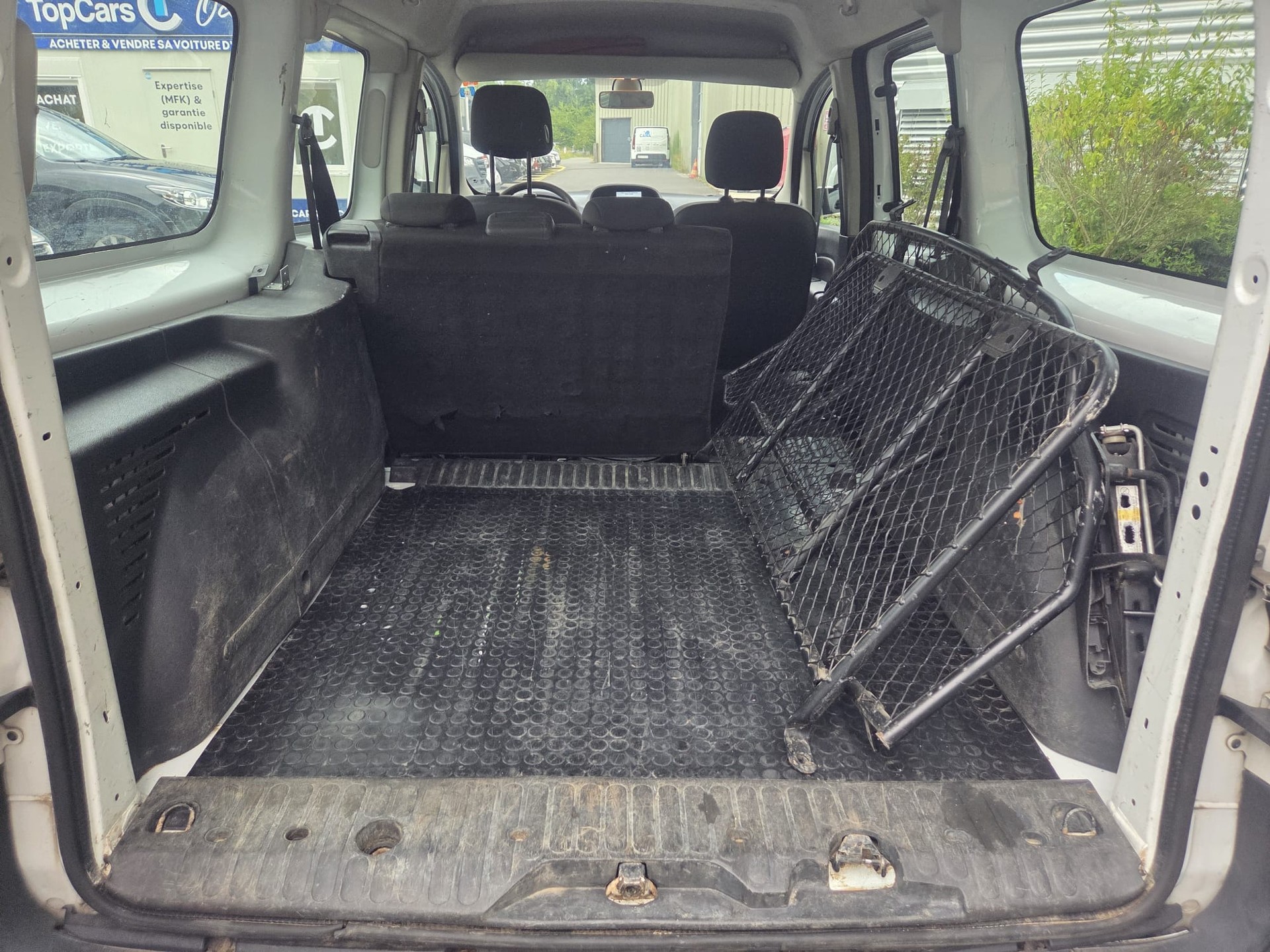 RENAULT Kangoo Maxi dCi 85 5 Plätze / 5 places-image-11