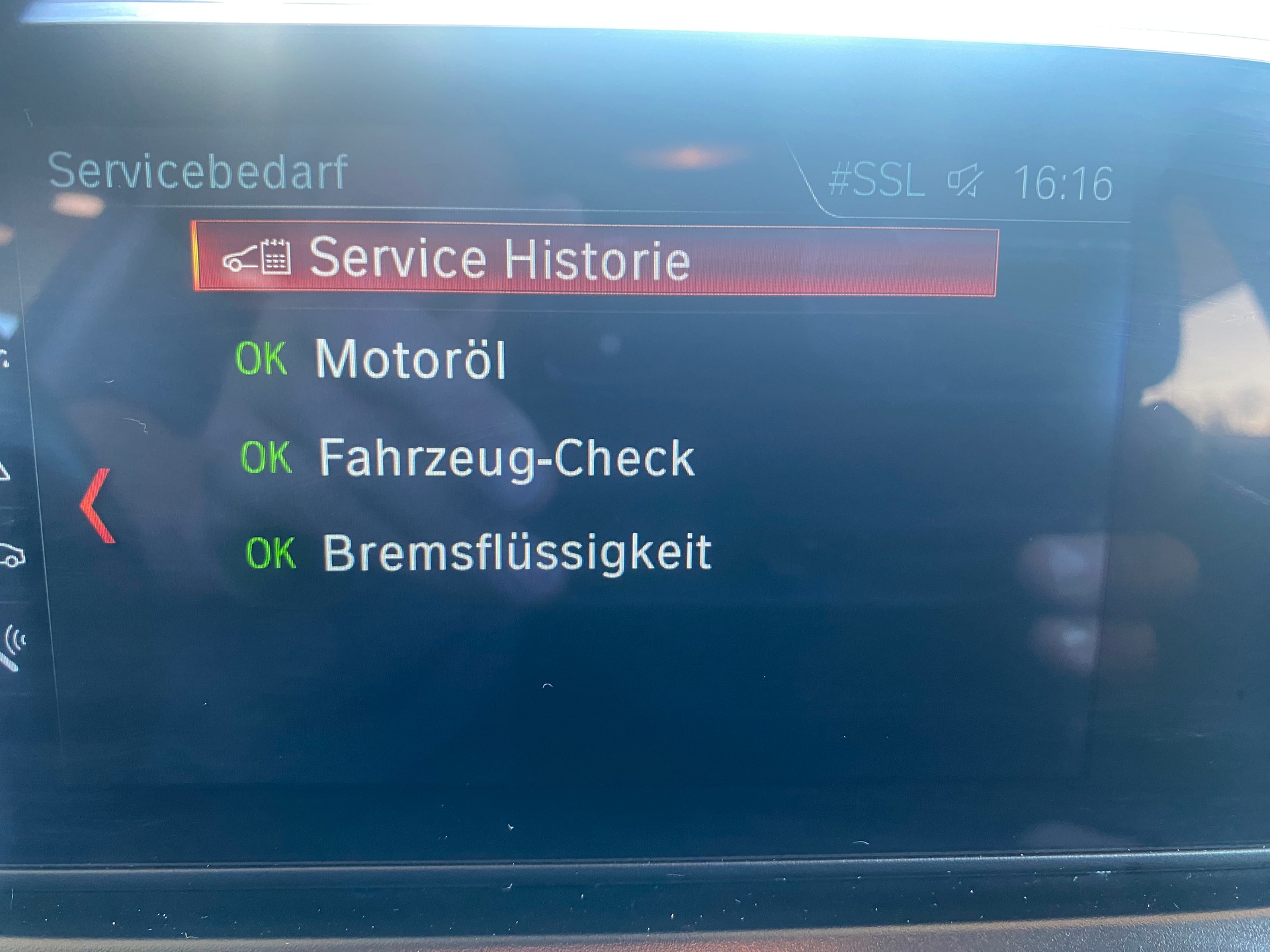 BMW 225xe iPerformance Active Tourer Steptronic-image-12