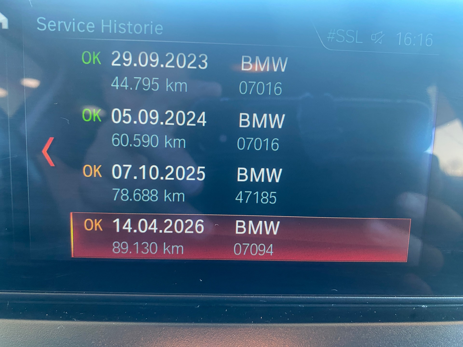 BMW 225xe iPerformance Active Tourer Steptronic-image-13