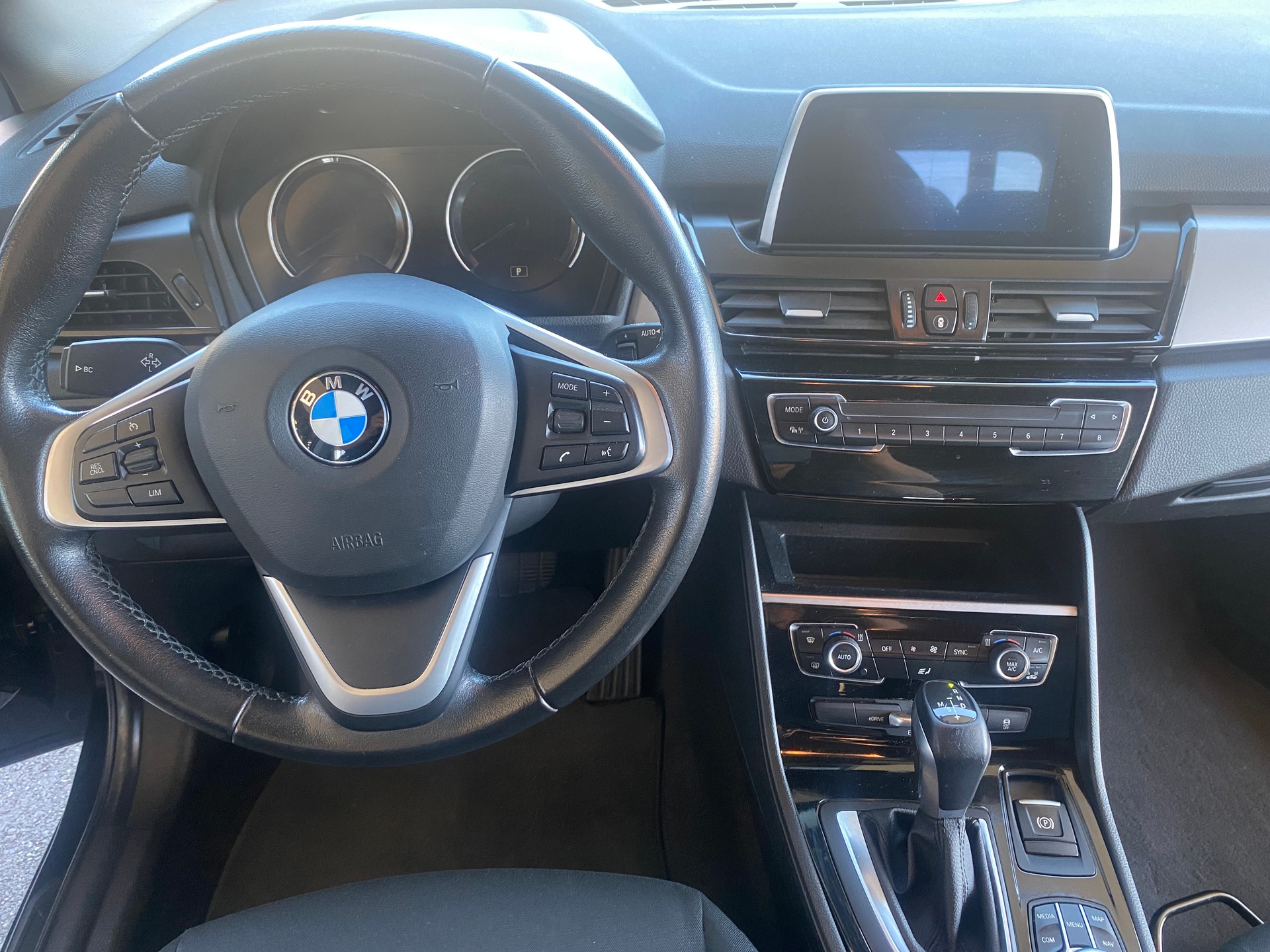 BMW 225xe iPerformance Active Tourer Steptronic-image-6