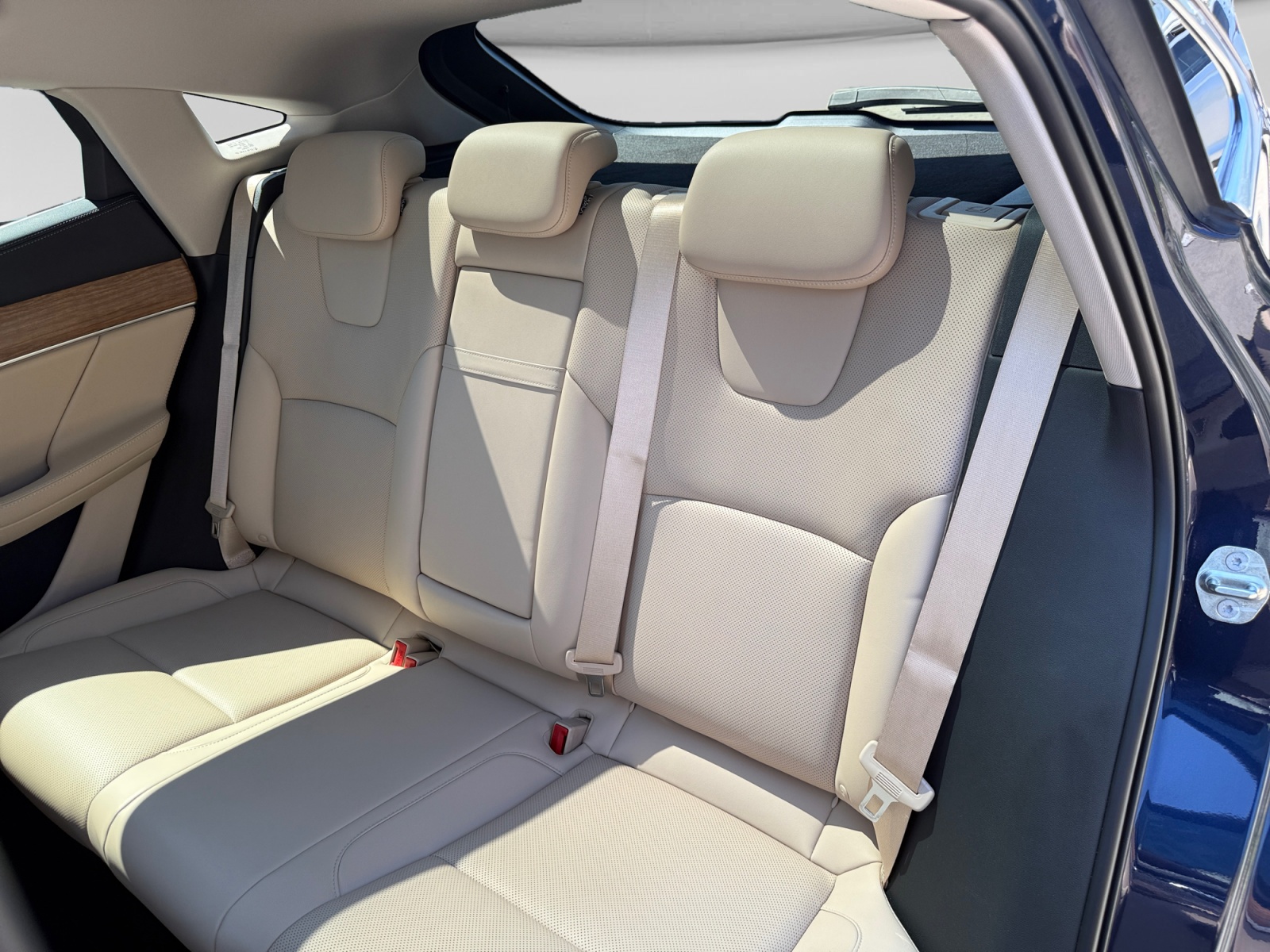 SERES Seres 5 80 kWh AWD-image-15