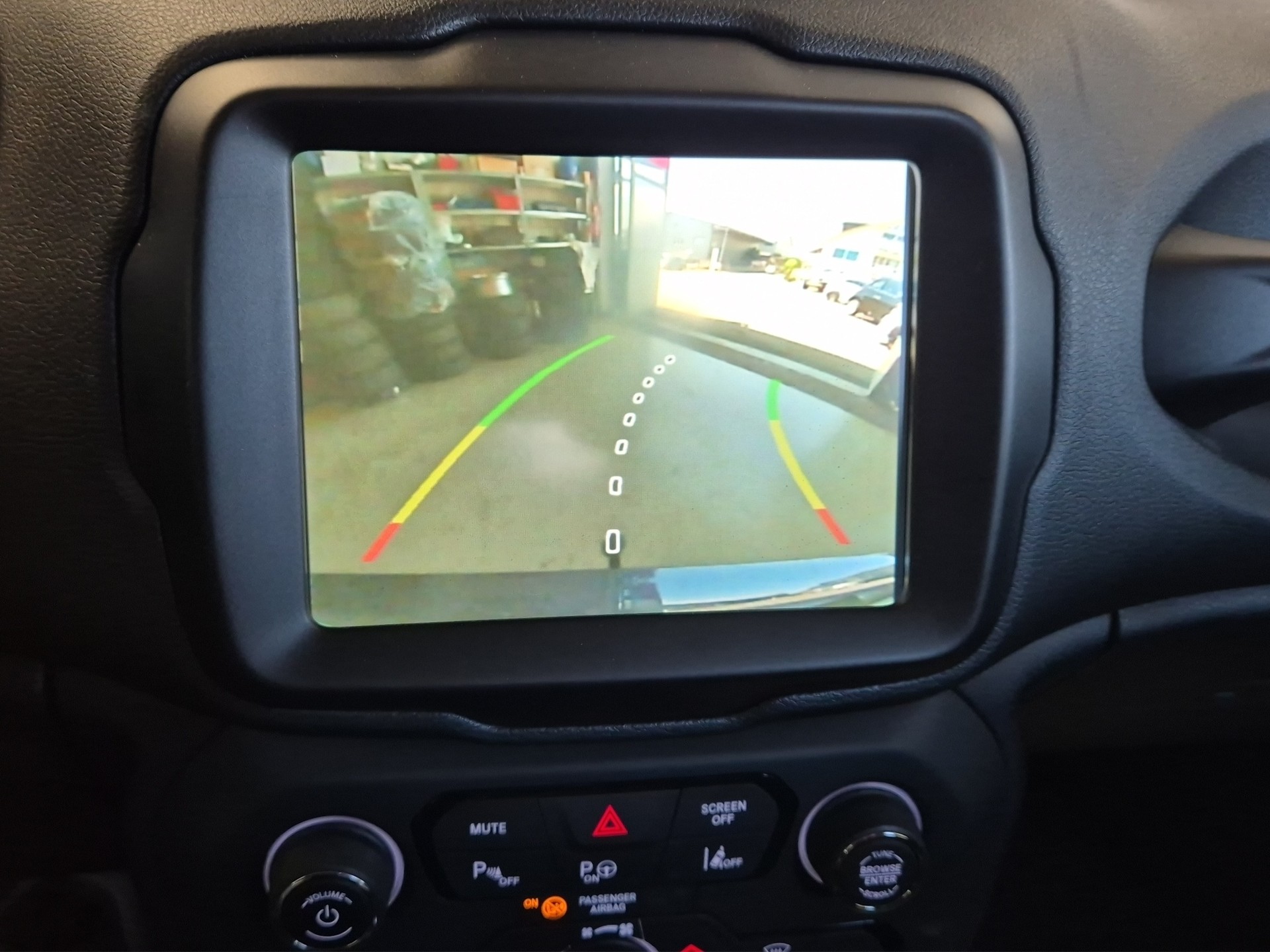 JEEP Renegade 1.3 T PHEV Limited AWD-image-25