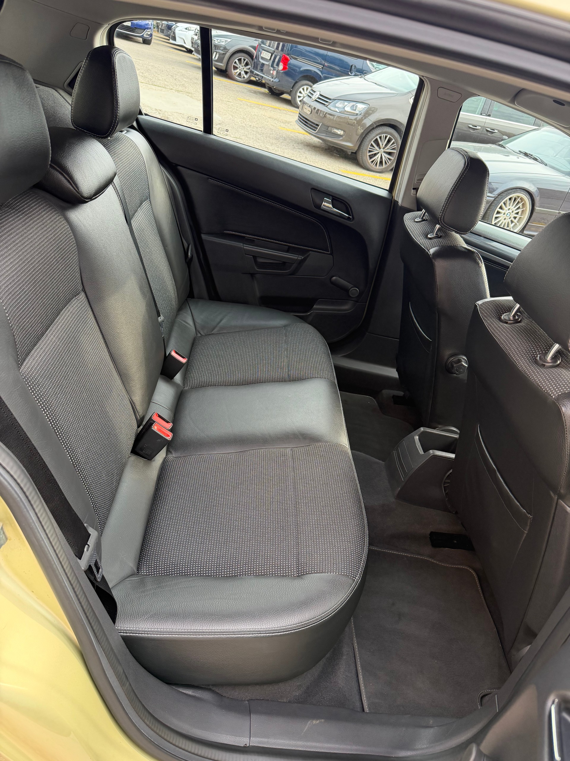 OPEL Astra 1.8i 16V Essentia-image-14