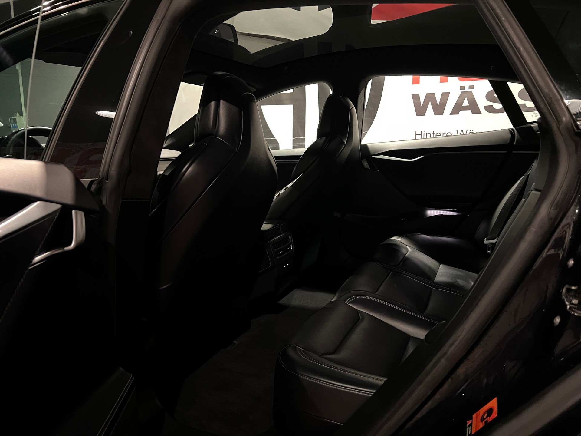 TESLA Model S 100 D Performance-image-16