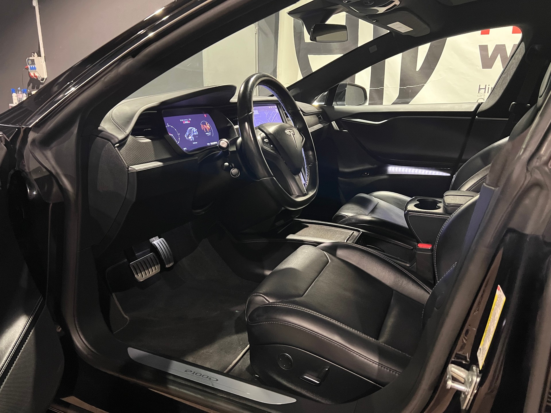 TESLA Model S 100 D Performance-image-10