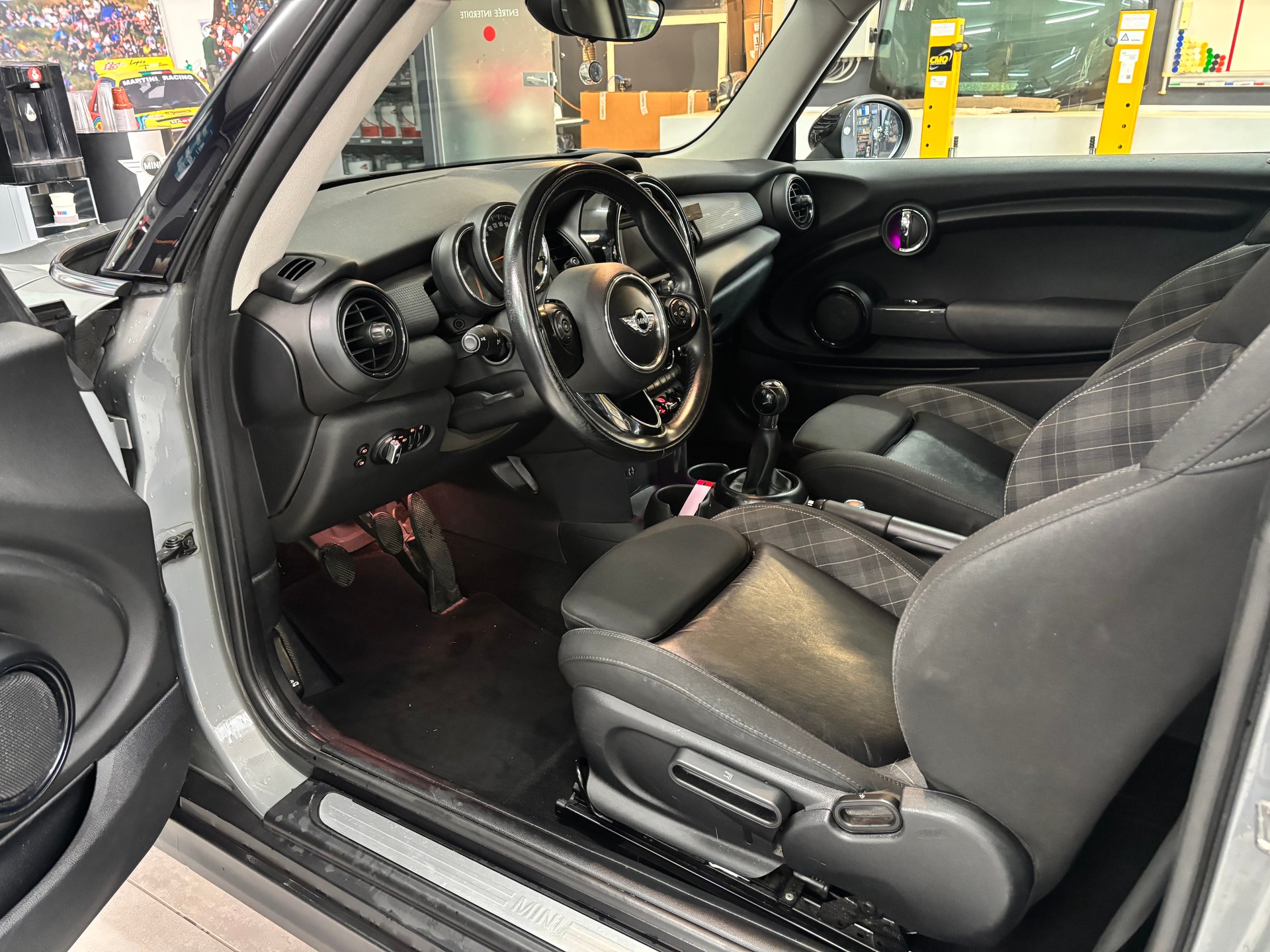 MINI Cooper-image-9