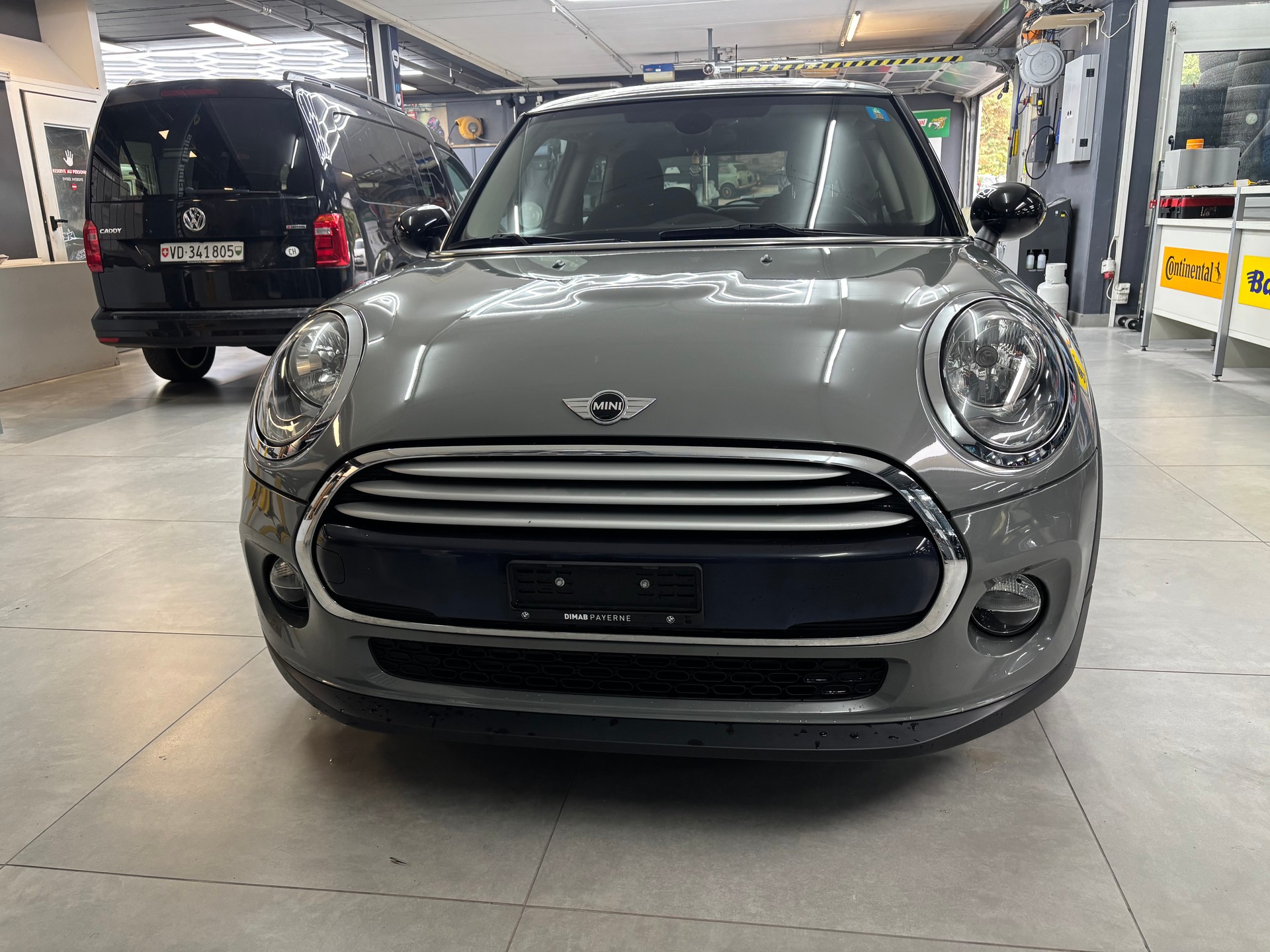 MINI Cooper-image-1