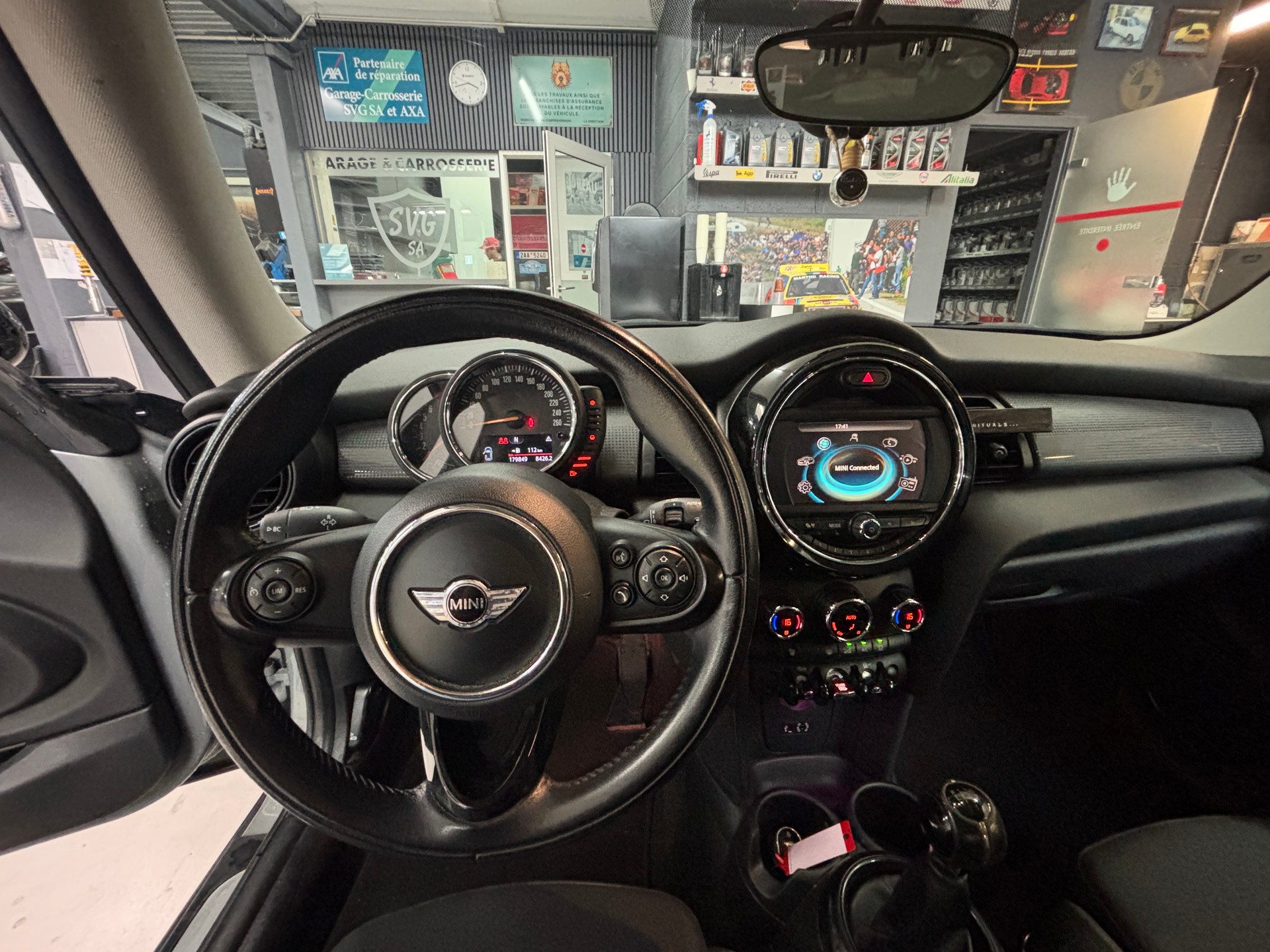 MINI Cooper-image-15