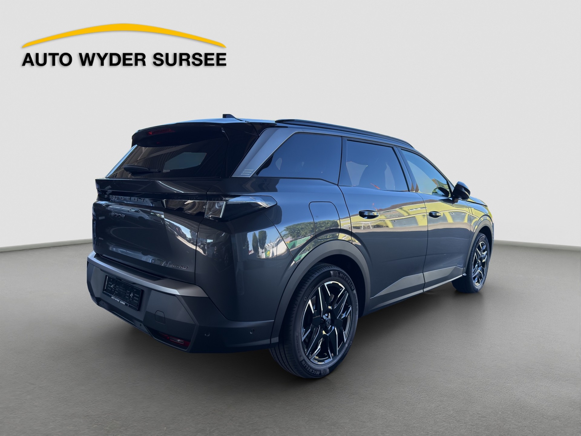 PEUGEOT 5008 1.2 Hybrid GT-image-5