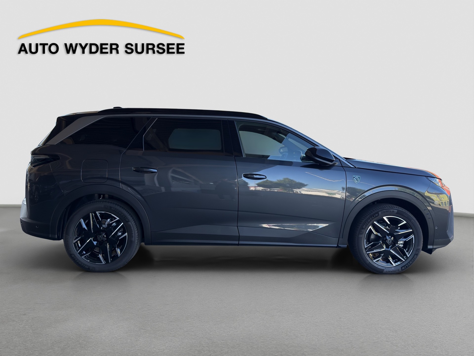 PEUGEOT 5008 1.2 Hybrid GT-image-6
