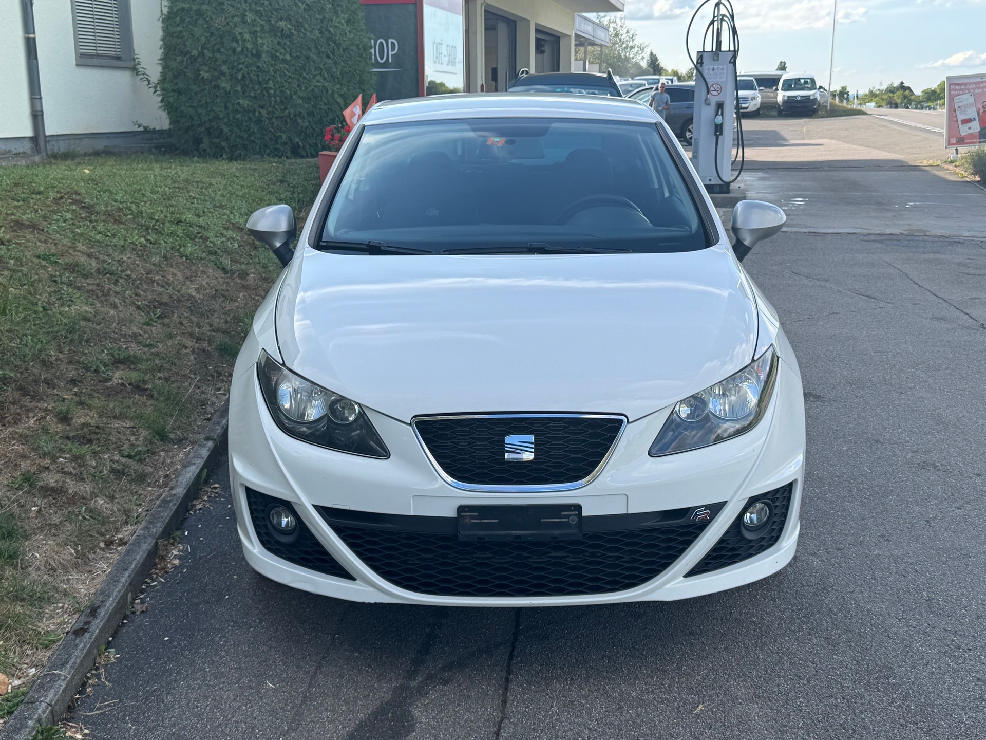 SEAT Ibiza 1.4 TSI FR-image-1