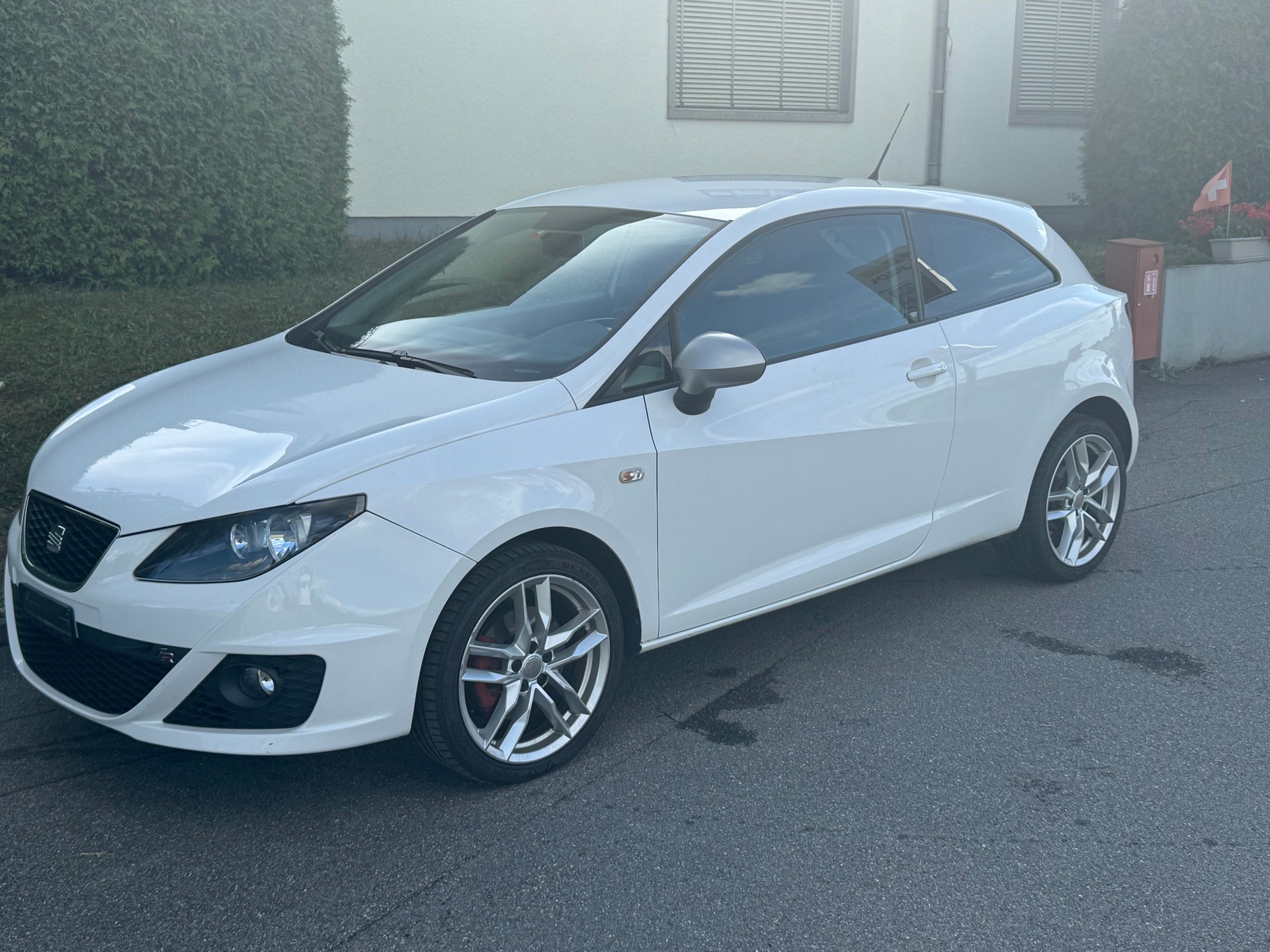 SEAT Ibiza 1.4 TSI FR-image-0