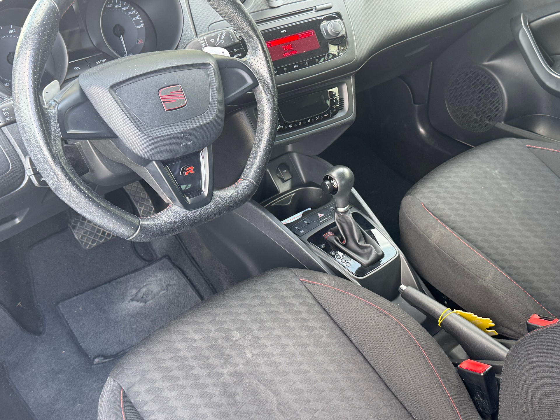 SEAT Ibiza 1.4 TSI FR-image-7