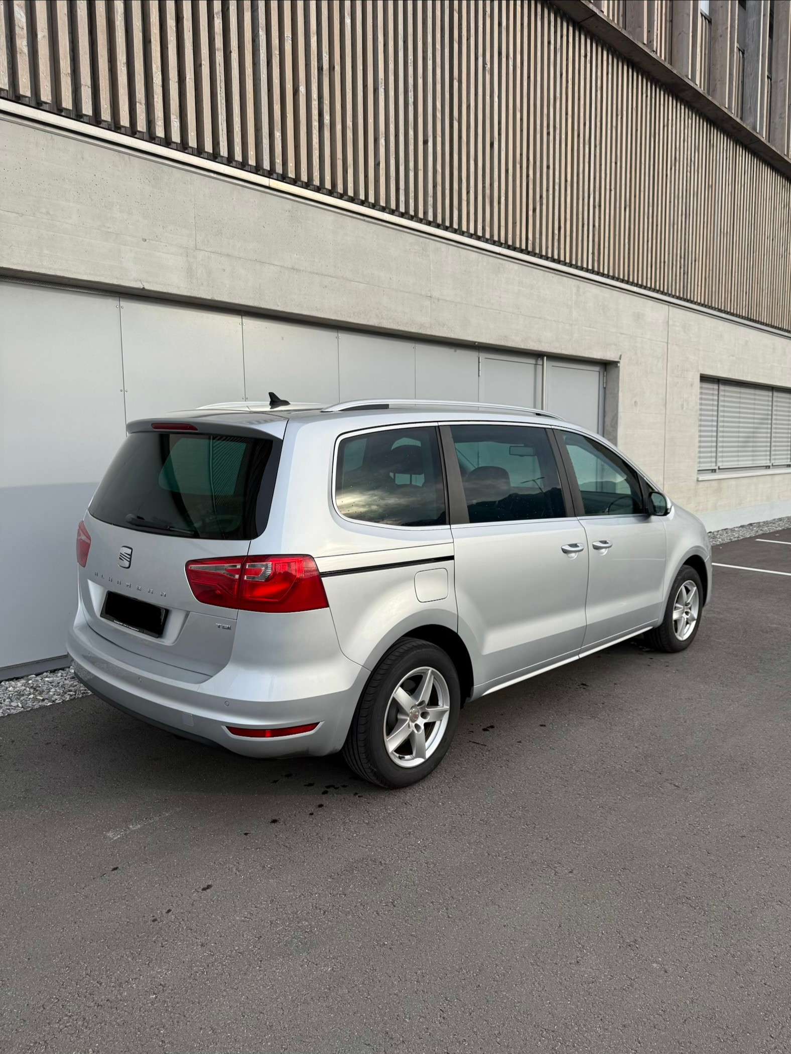 SEAT Alhambra 2.0TDI Style Eco DSG-image-5