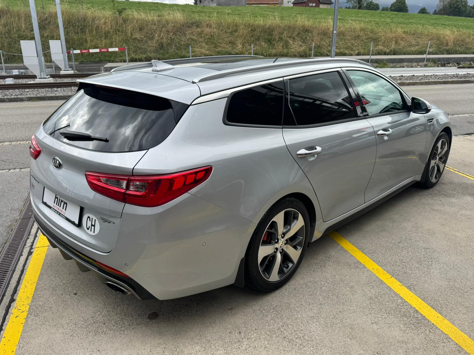 KIA Optima Sportswagon 2.0 T-GDi Style GT-image-2