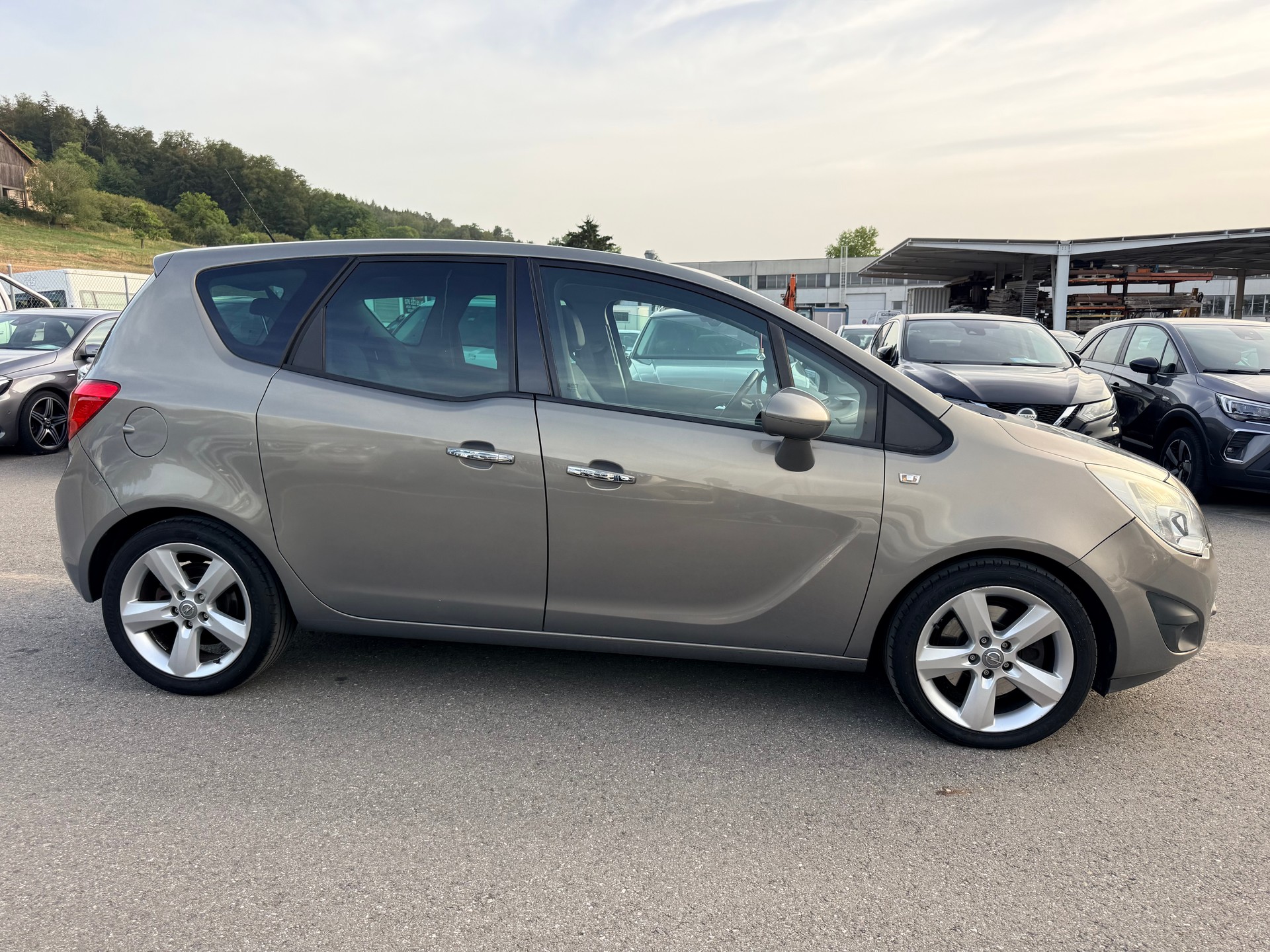 OPEL Meriva 1.4 Turbo Cosmo-image-4