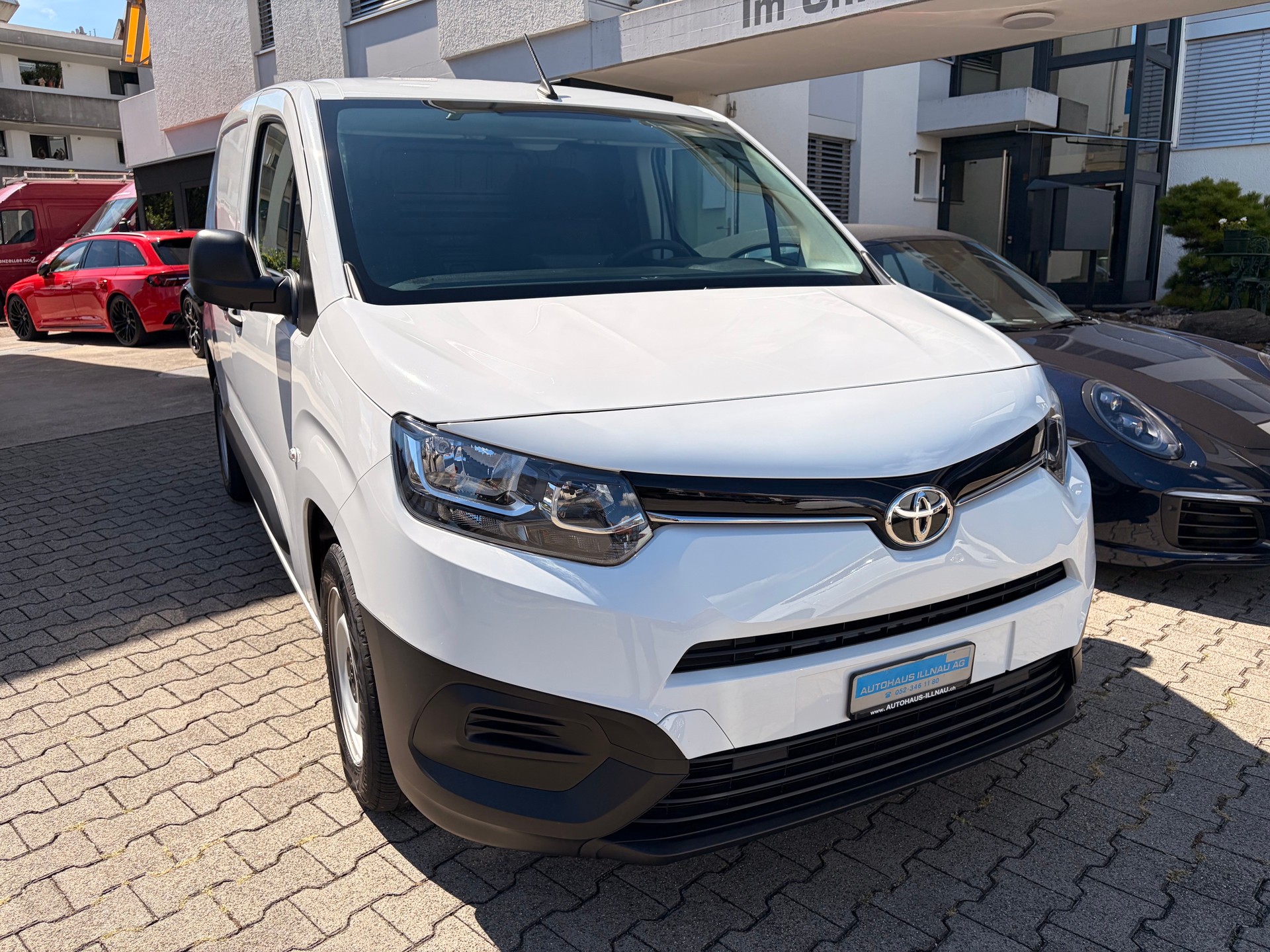 TOYOTA Proace City Van 1.2 Active Medium-image-0