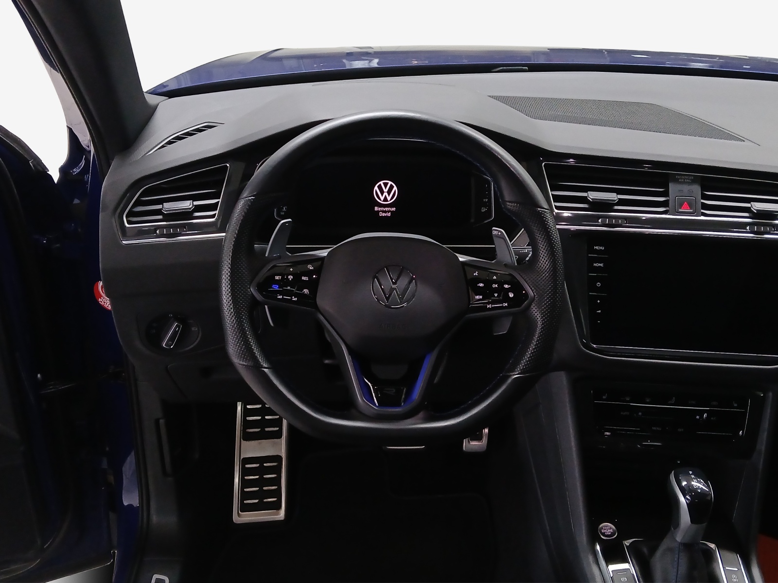 VW Tiguan 2.0TSI R 4Motion DSG-image-9